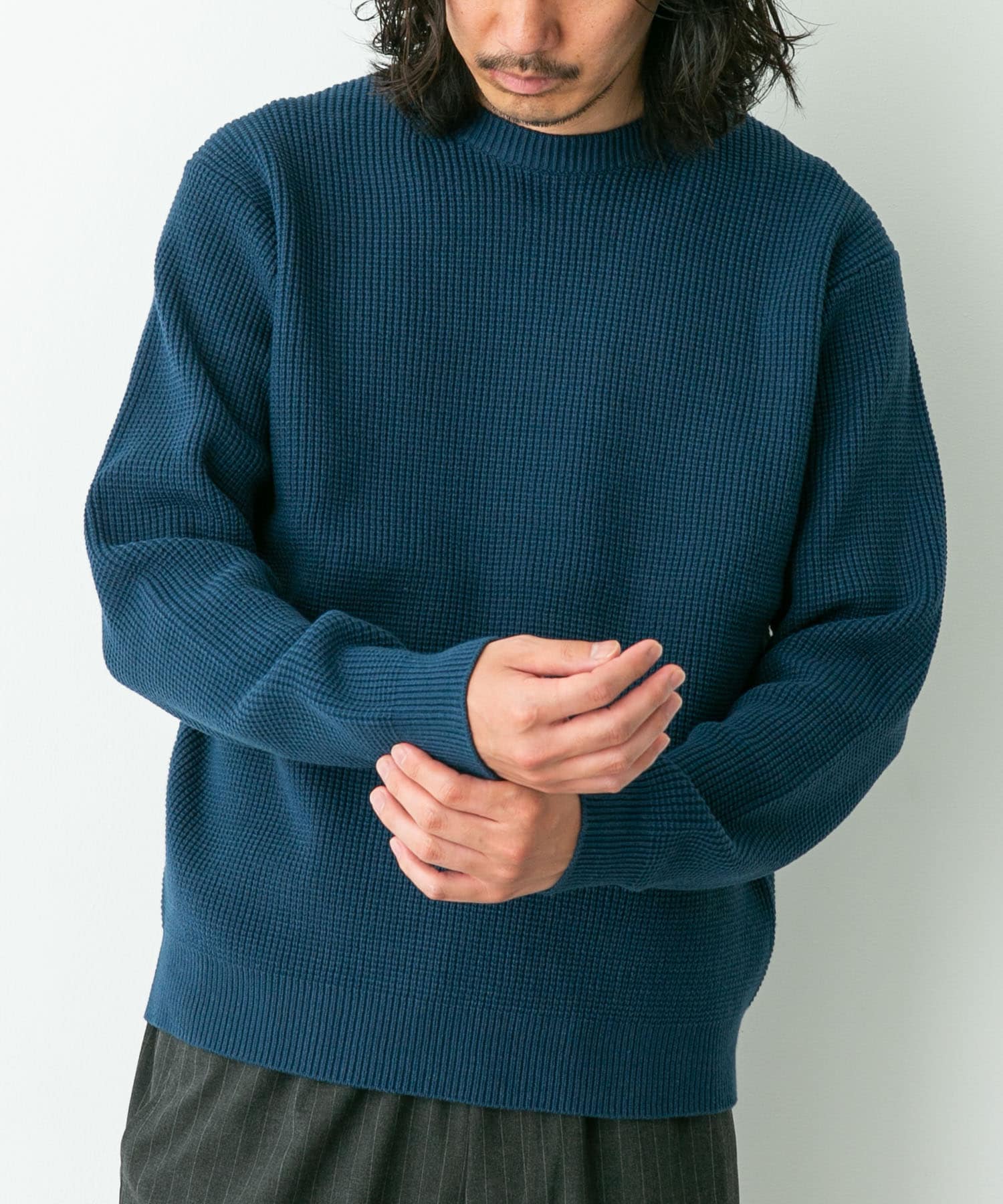 身長 : 180cm 体重 : 60kg サイズ : L