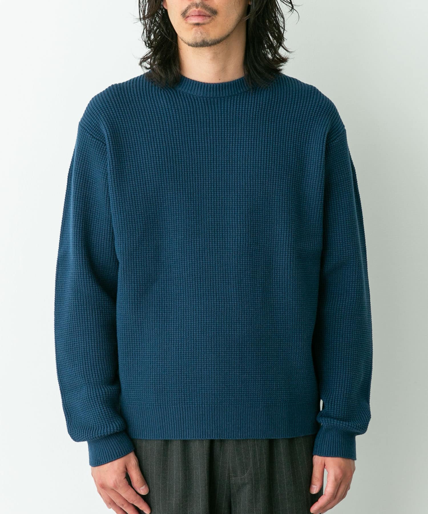 身長 : 180cm 体重 : 60kg サイズ : L