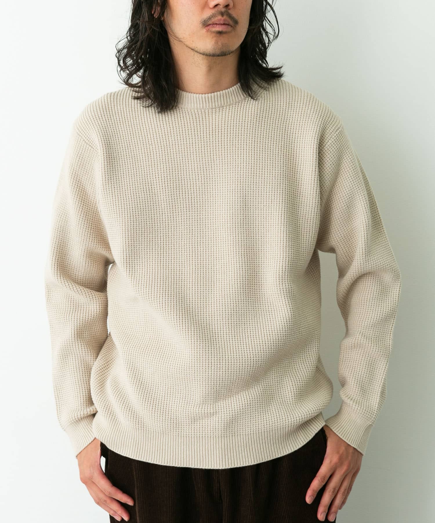 身長 : 180cm 体重 : 60kg サイズ : L