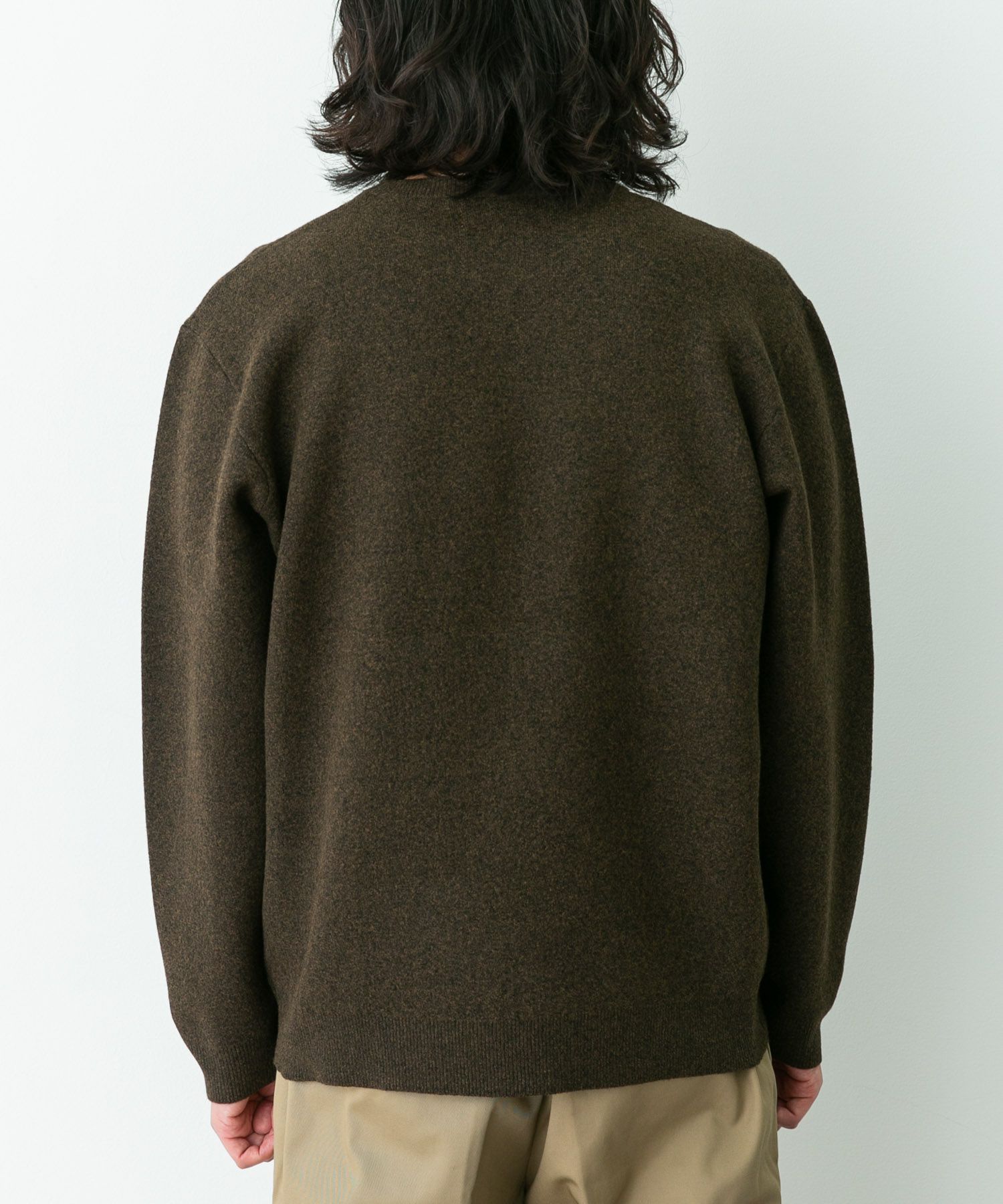 身長：180cm 体重：60kg サイズ：L