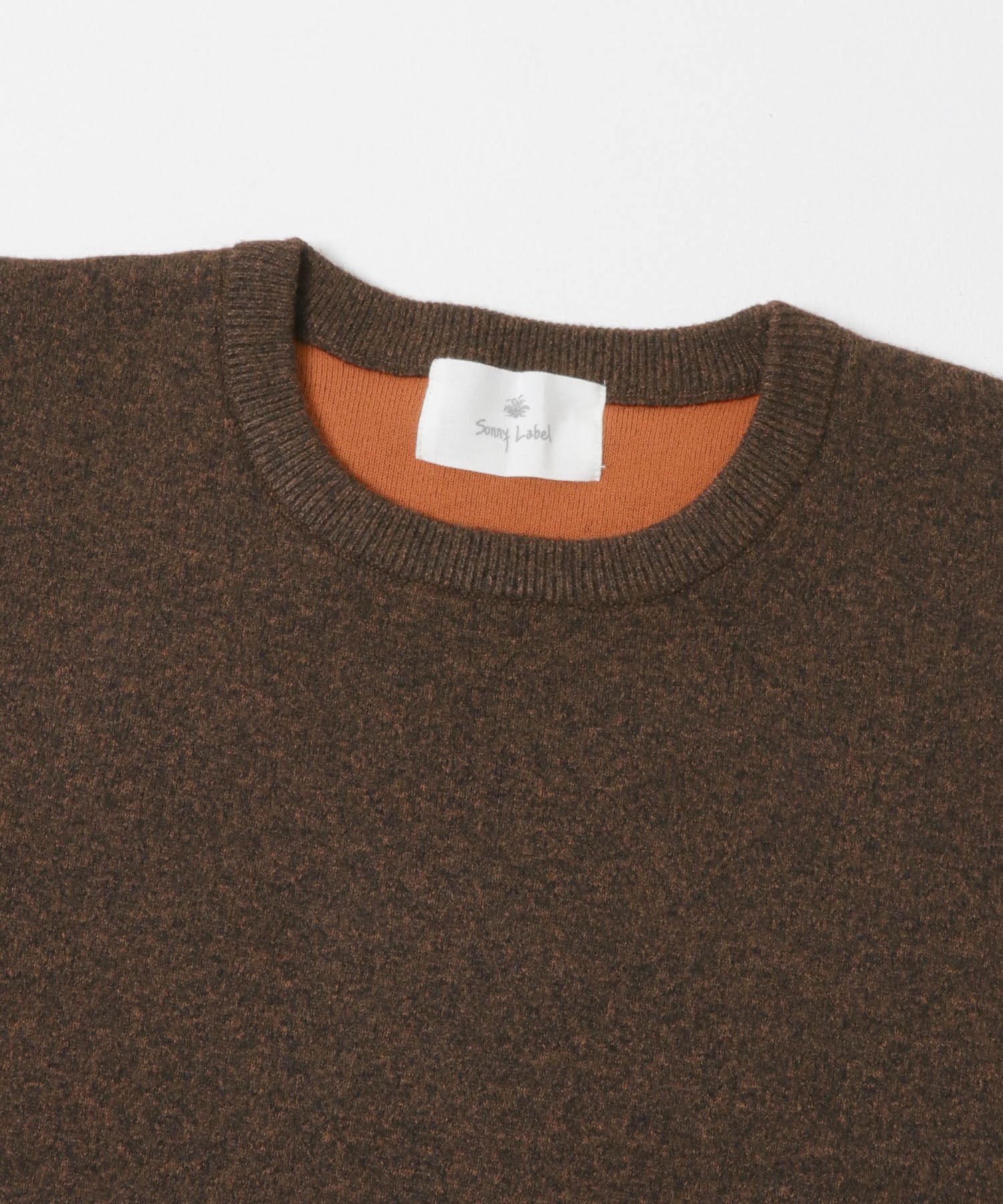 抗ピルウォッシャブルクルーネックニット ブラウン M