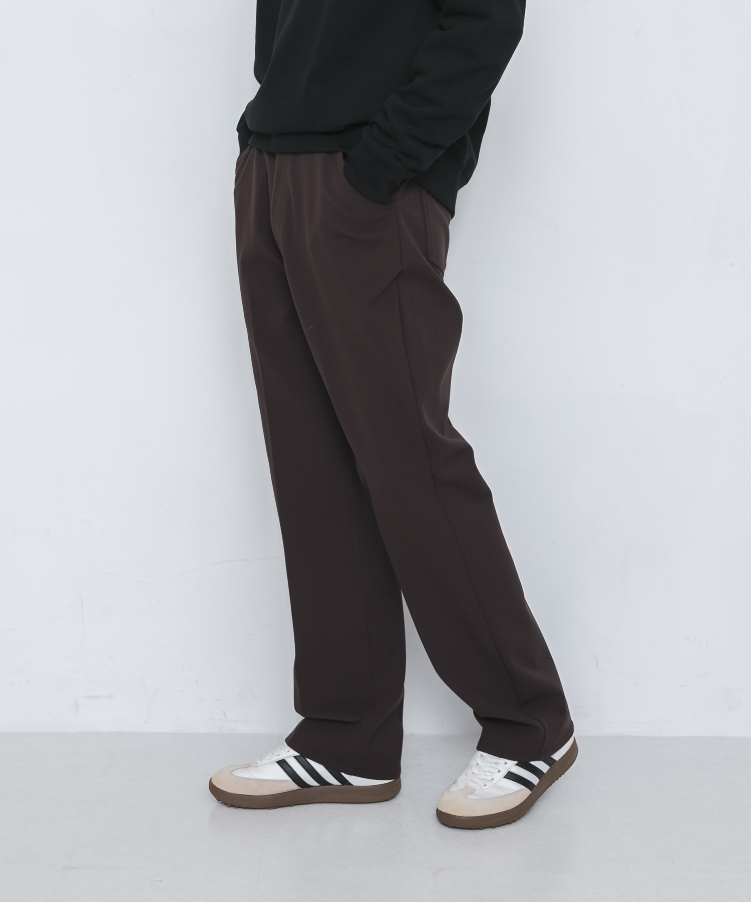 DARK BROWN