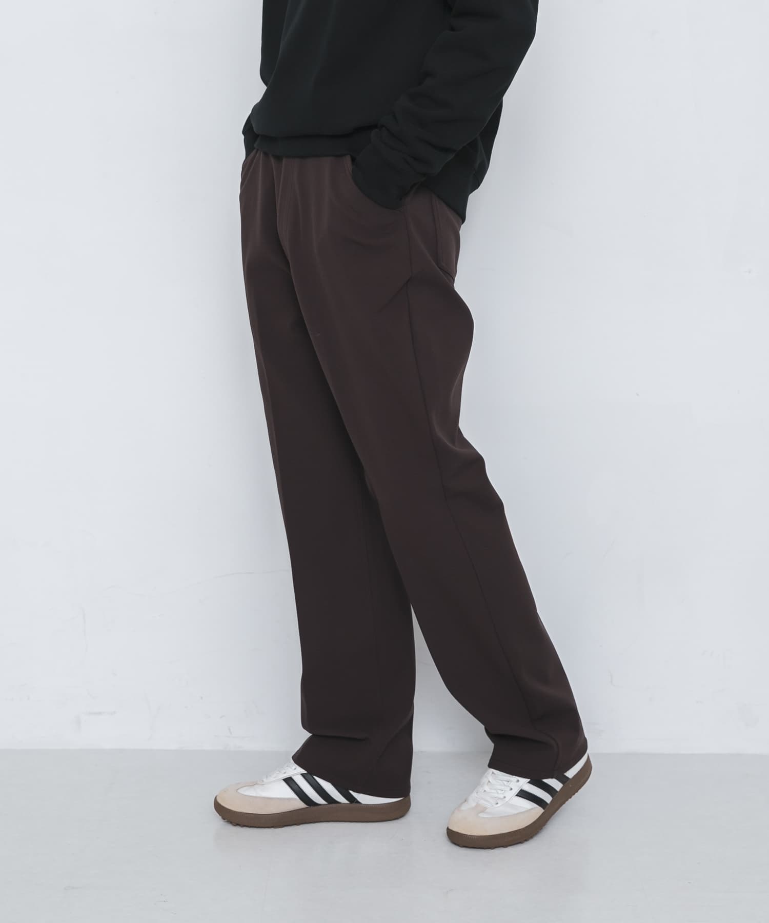 DARK BROWN