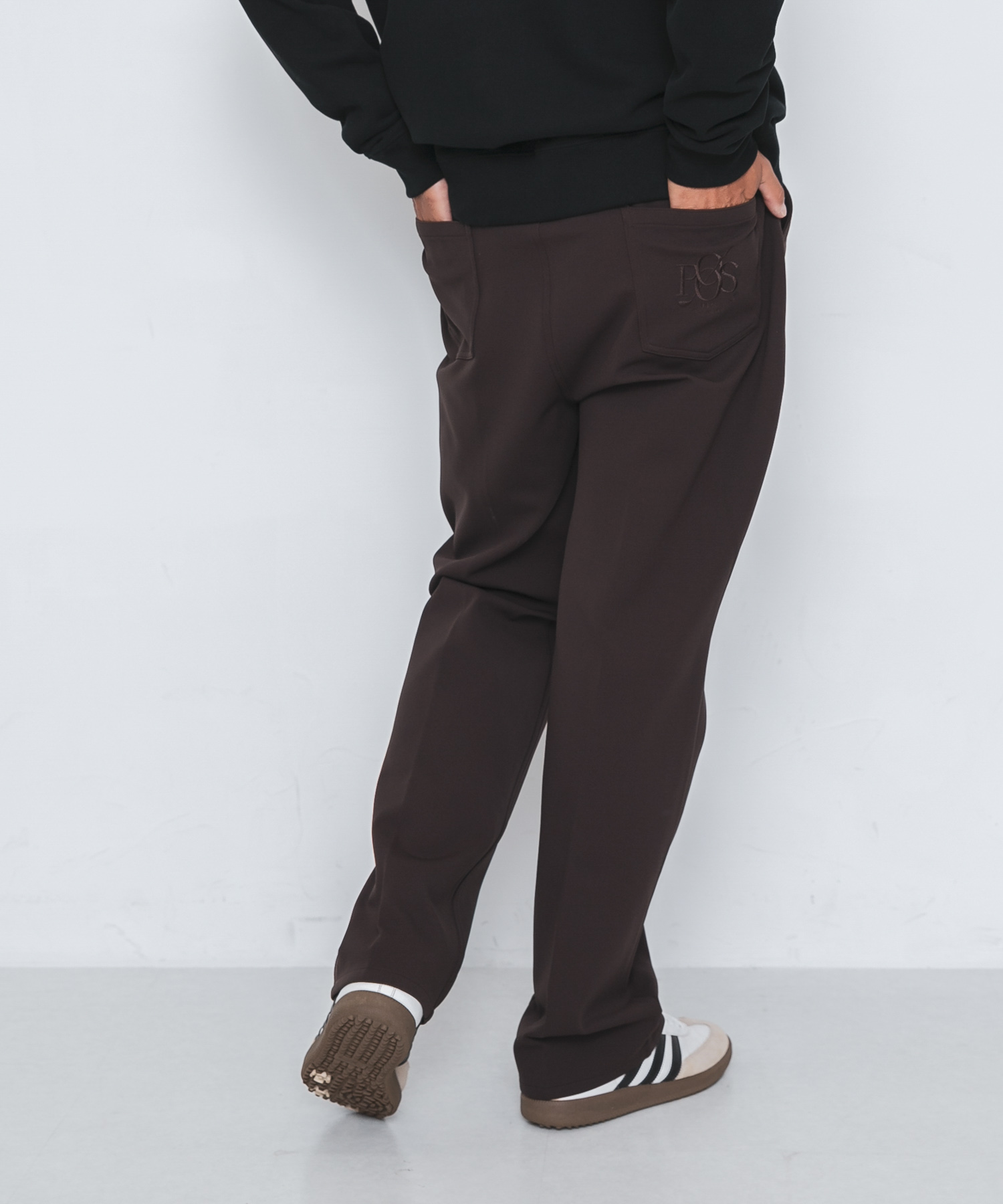 DARK BROWN