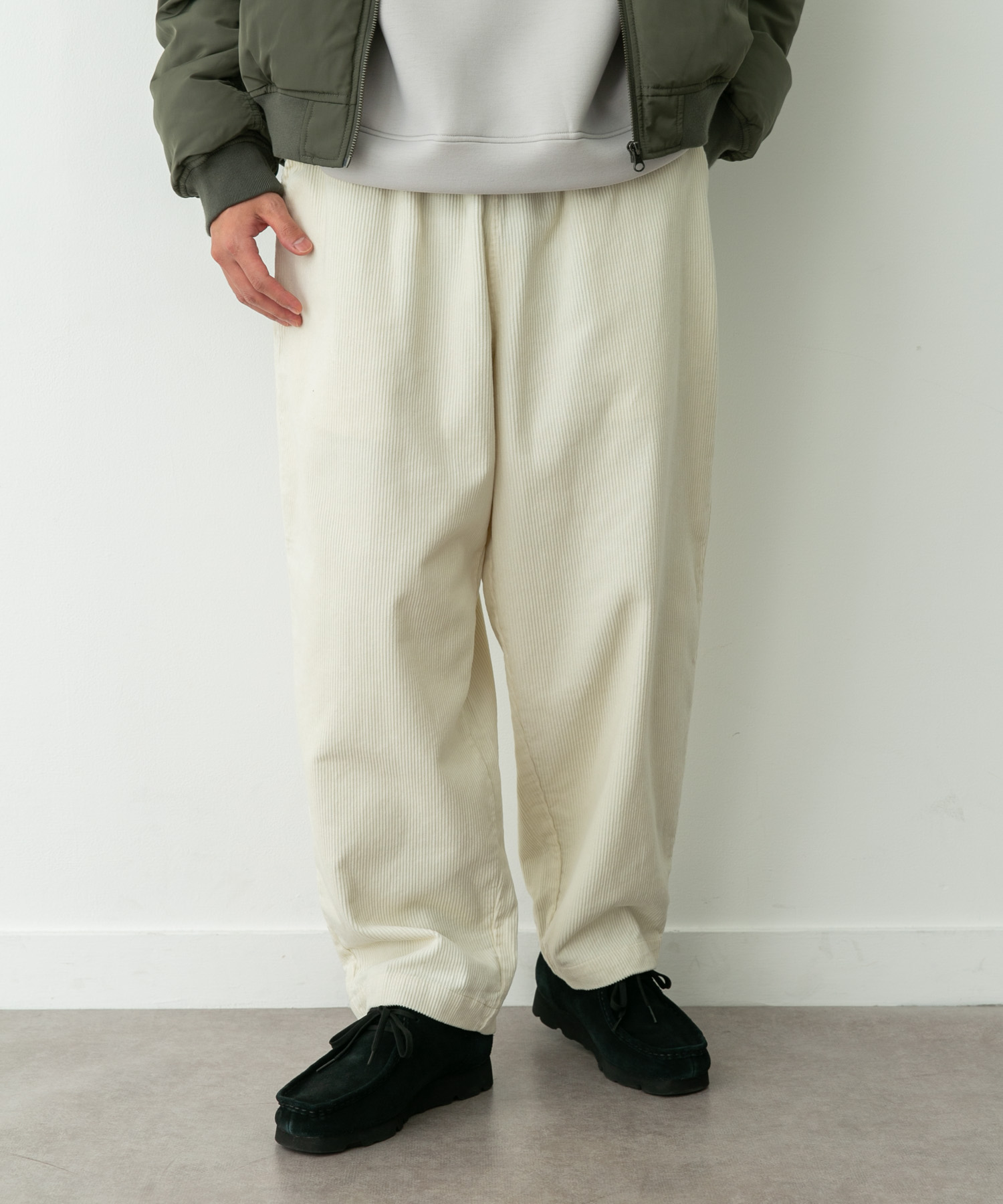 コーデュロイワイドテーパードパンツ