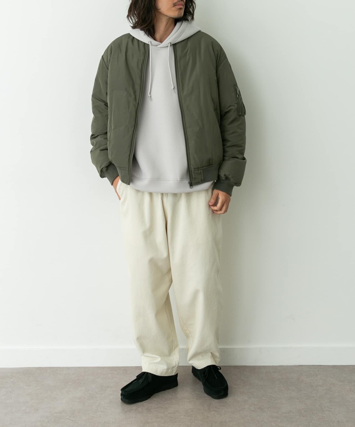 身長：180cm 体重 : 60kg サイズ：L