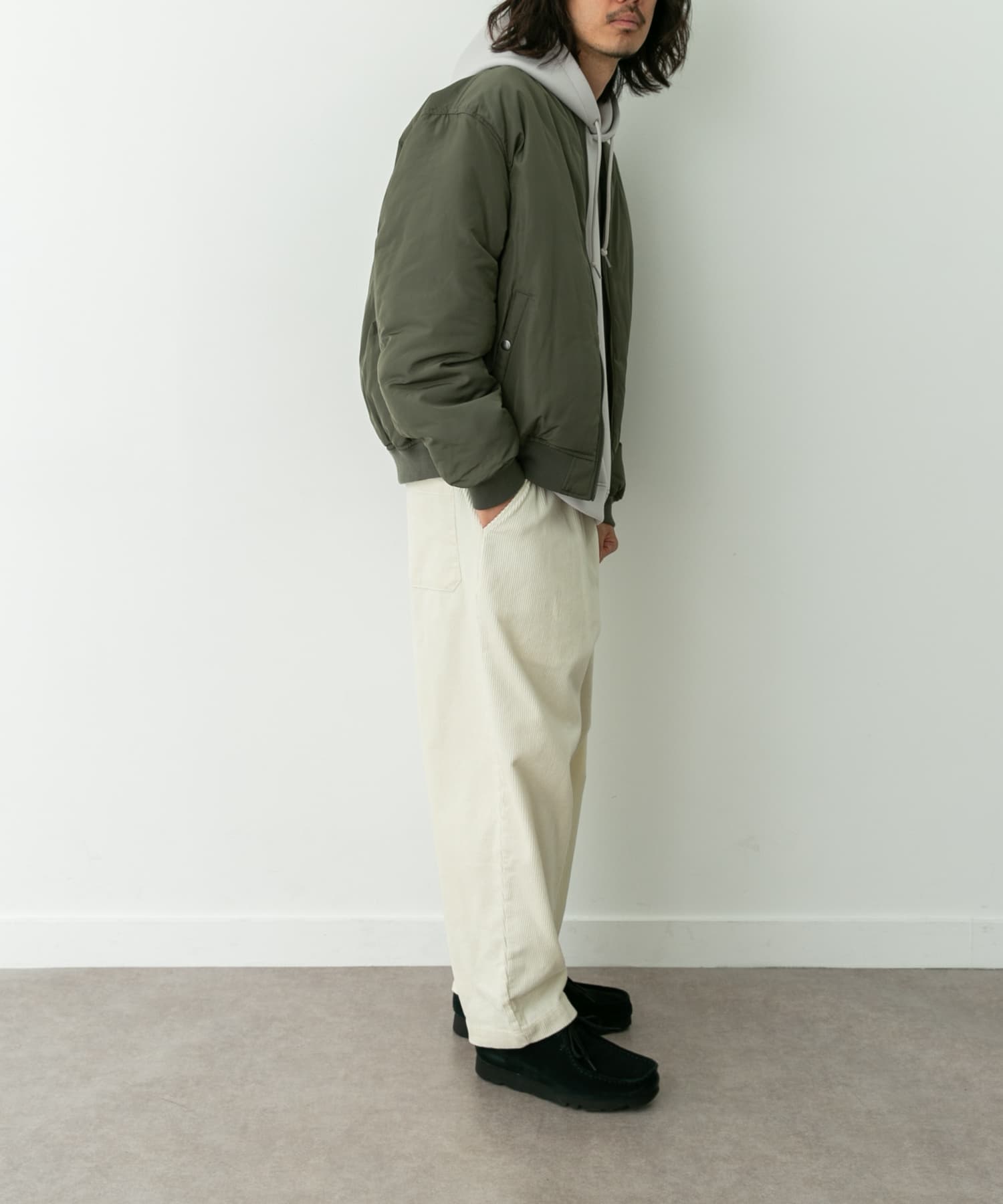 身長：180cm 体重 : 60kg サイズ：L