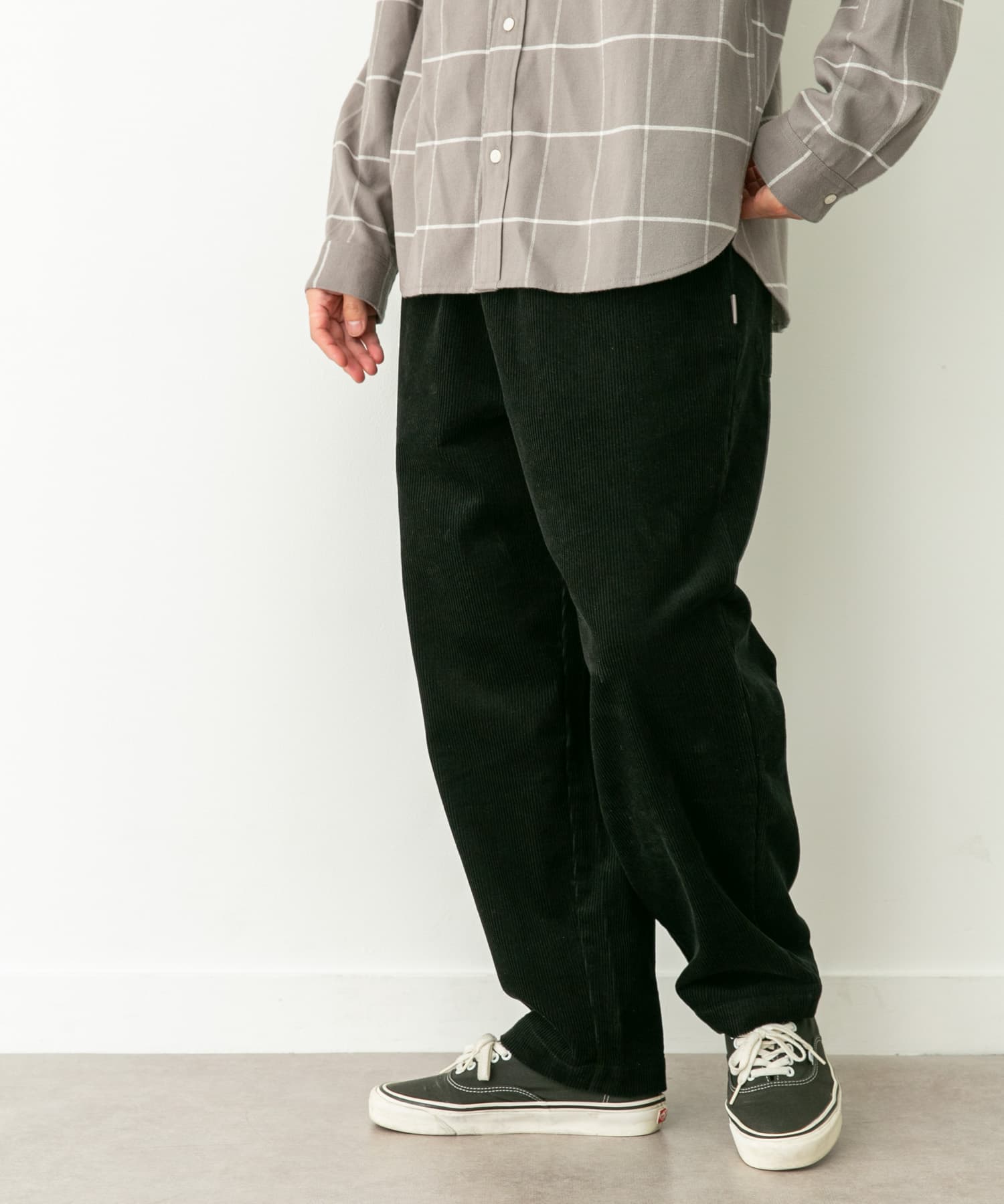 身長：180cm 体重 : 60kg サイズ：L