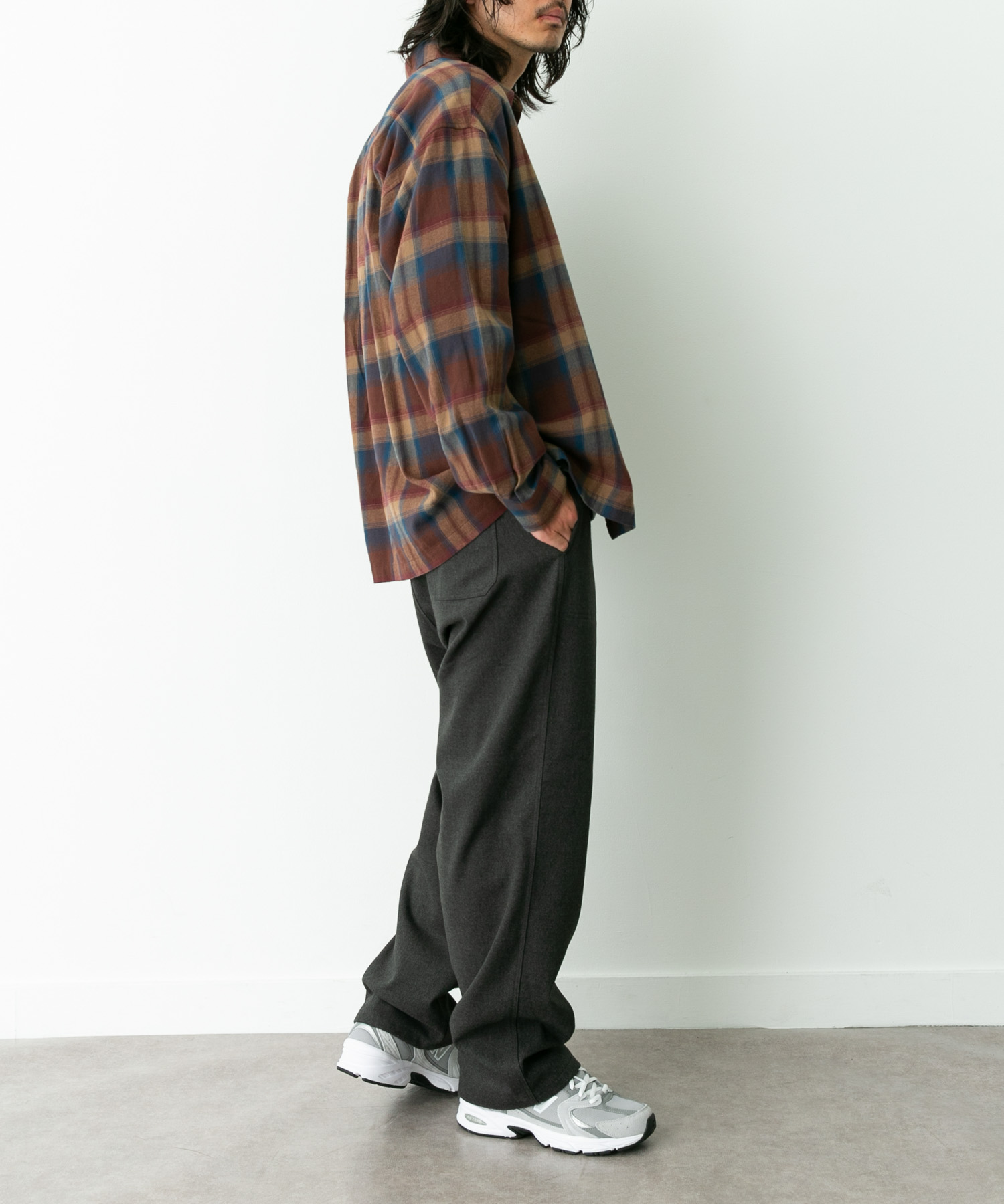 身長：180cm 体重：60kg サイズ：L