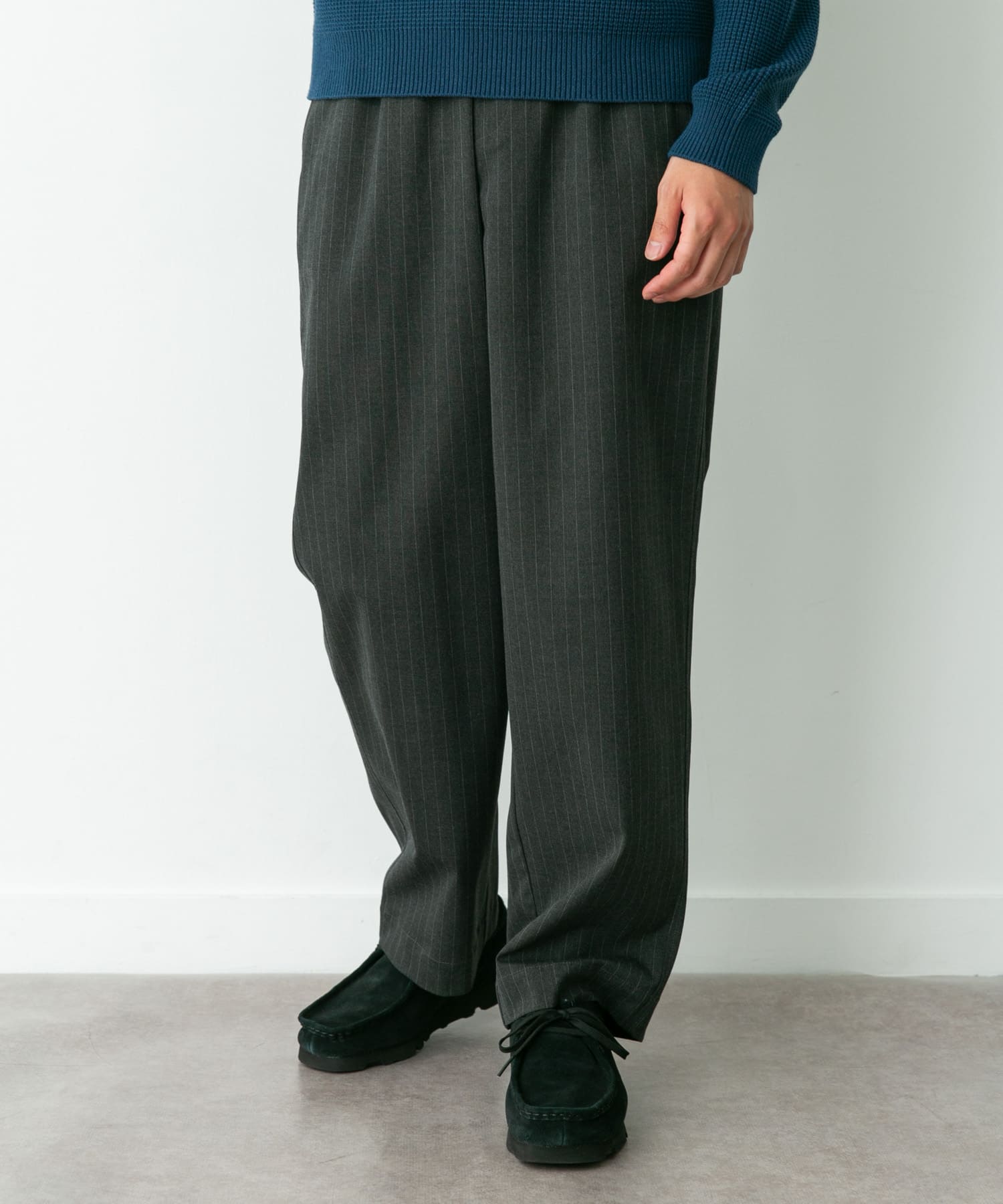 身長 : 180cm 体重 : 60kg サイズ : L