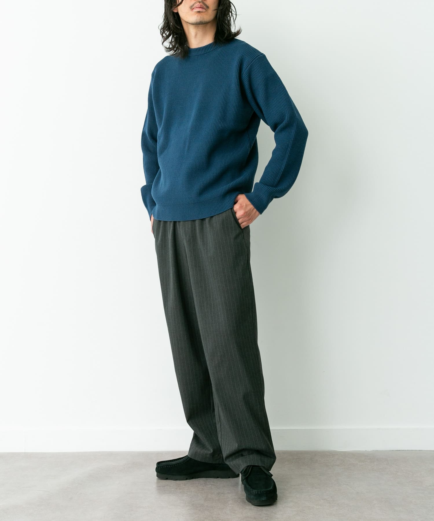 身長 : 180cm 体重 : 60kg サイズ : L