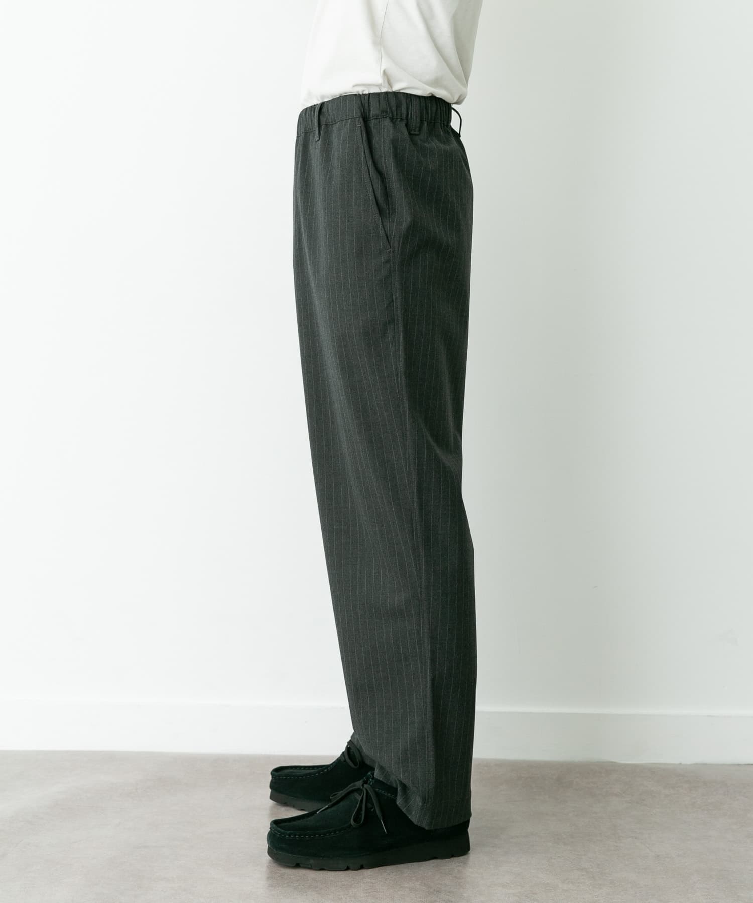身長 : 180cm 体重 : 60kg サイズ : L