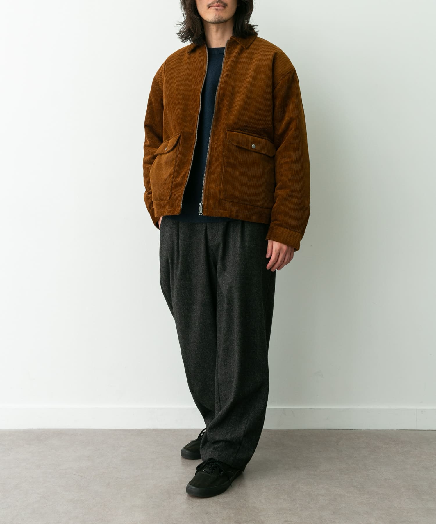 身長：180cm 体重：60kg サイズ：L