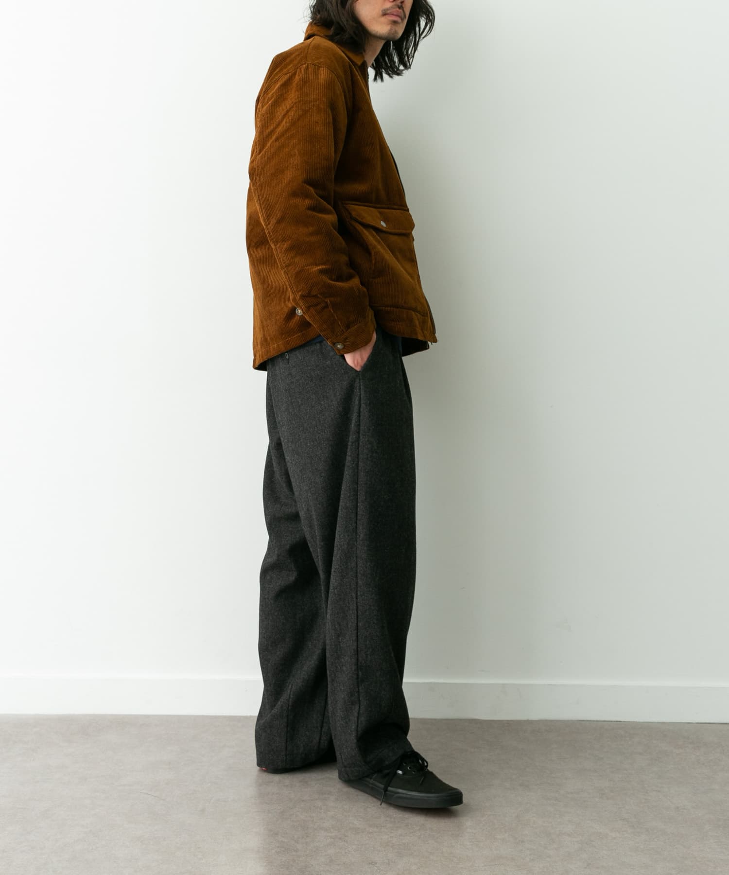 身長：180cm 体重：60kg サイズ：L