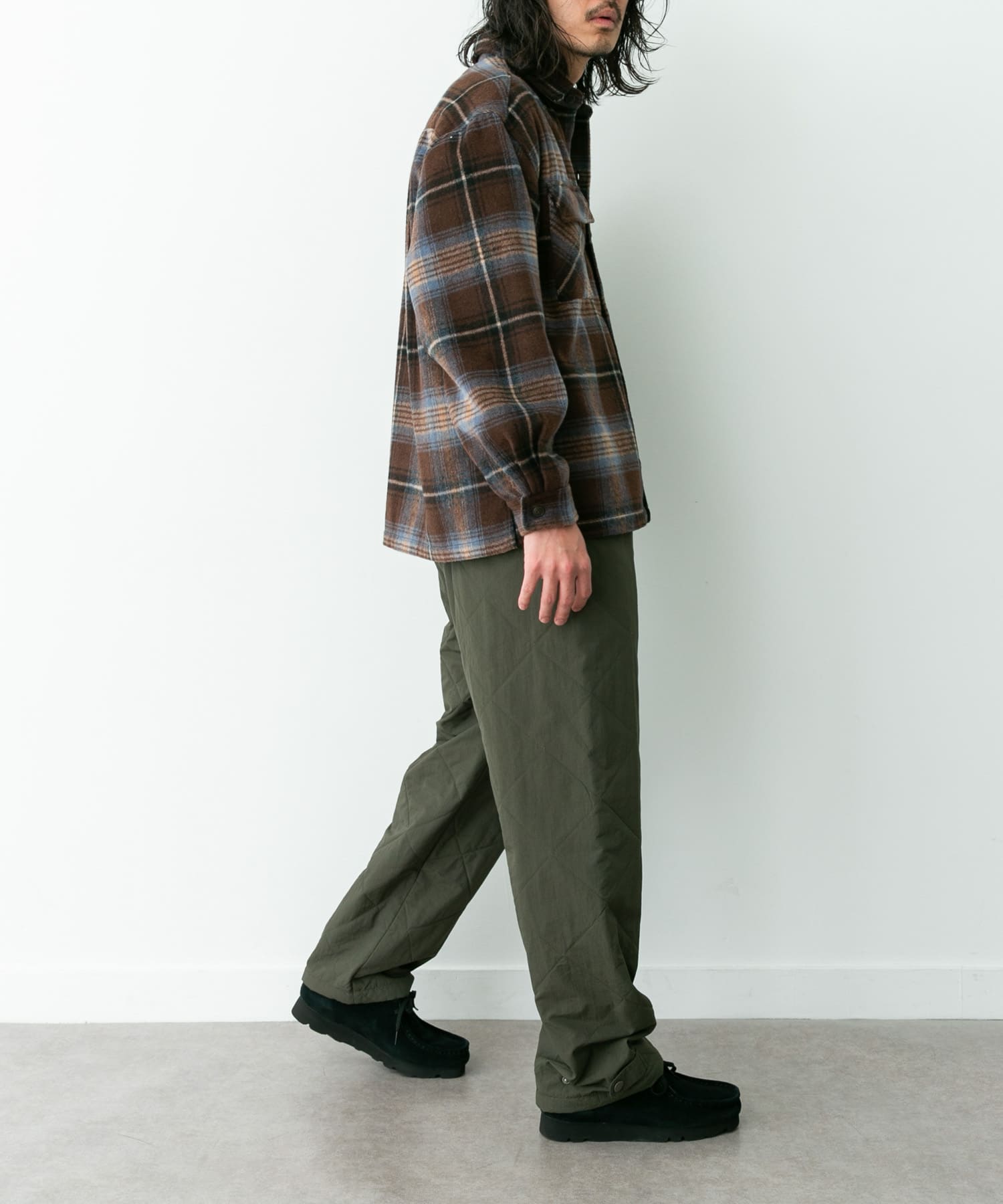 身長：180cm 体重 : 60kg サイズ：L