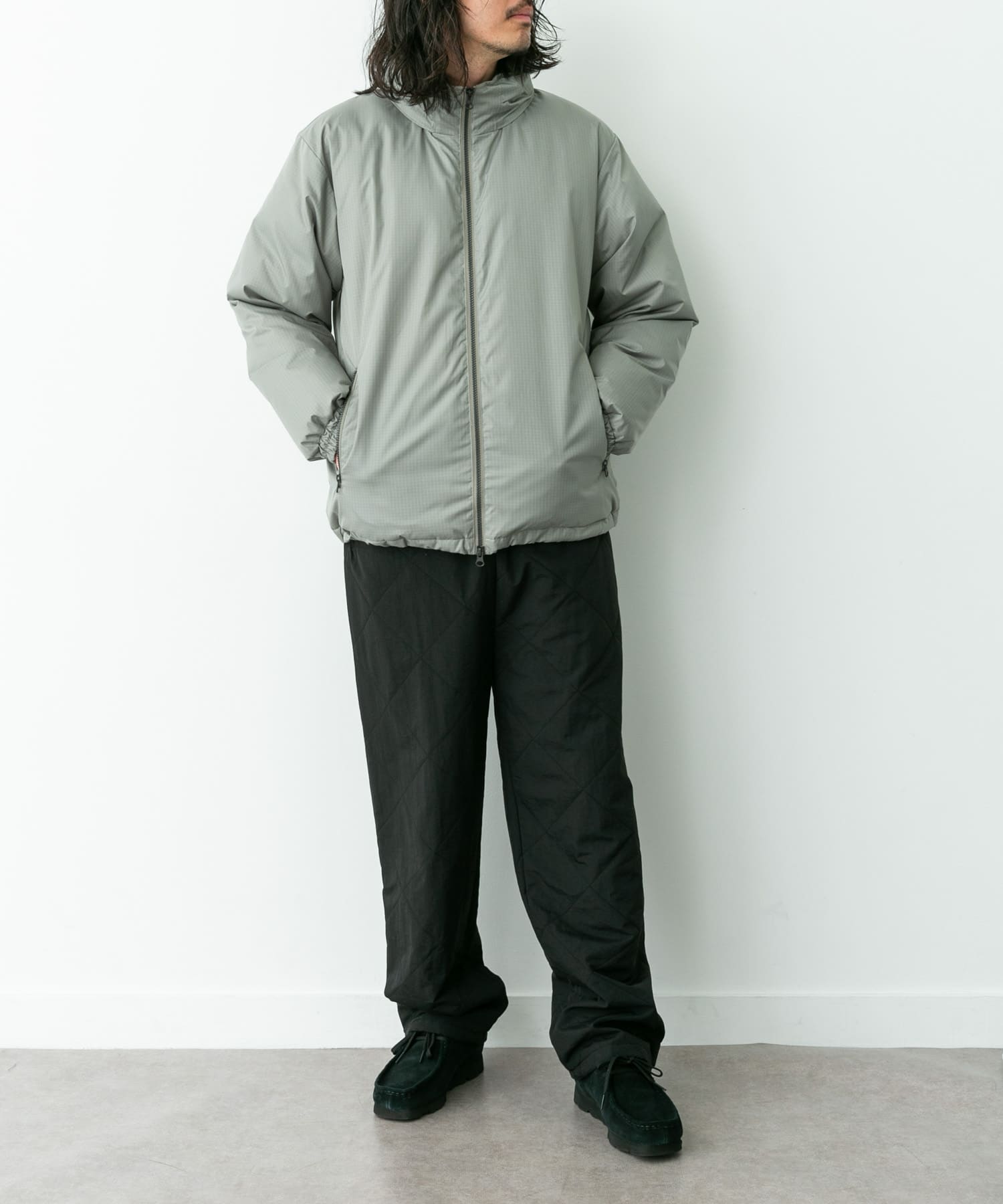 身長：180cm 体重 : 60kg サイズ：L