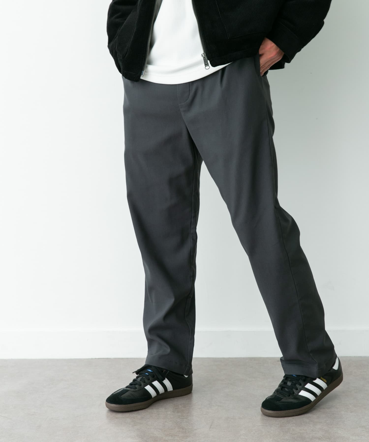 身長：180cm 体重 : 60kg サイズ：L