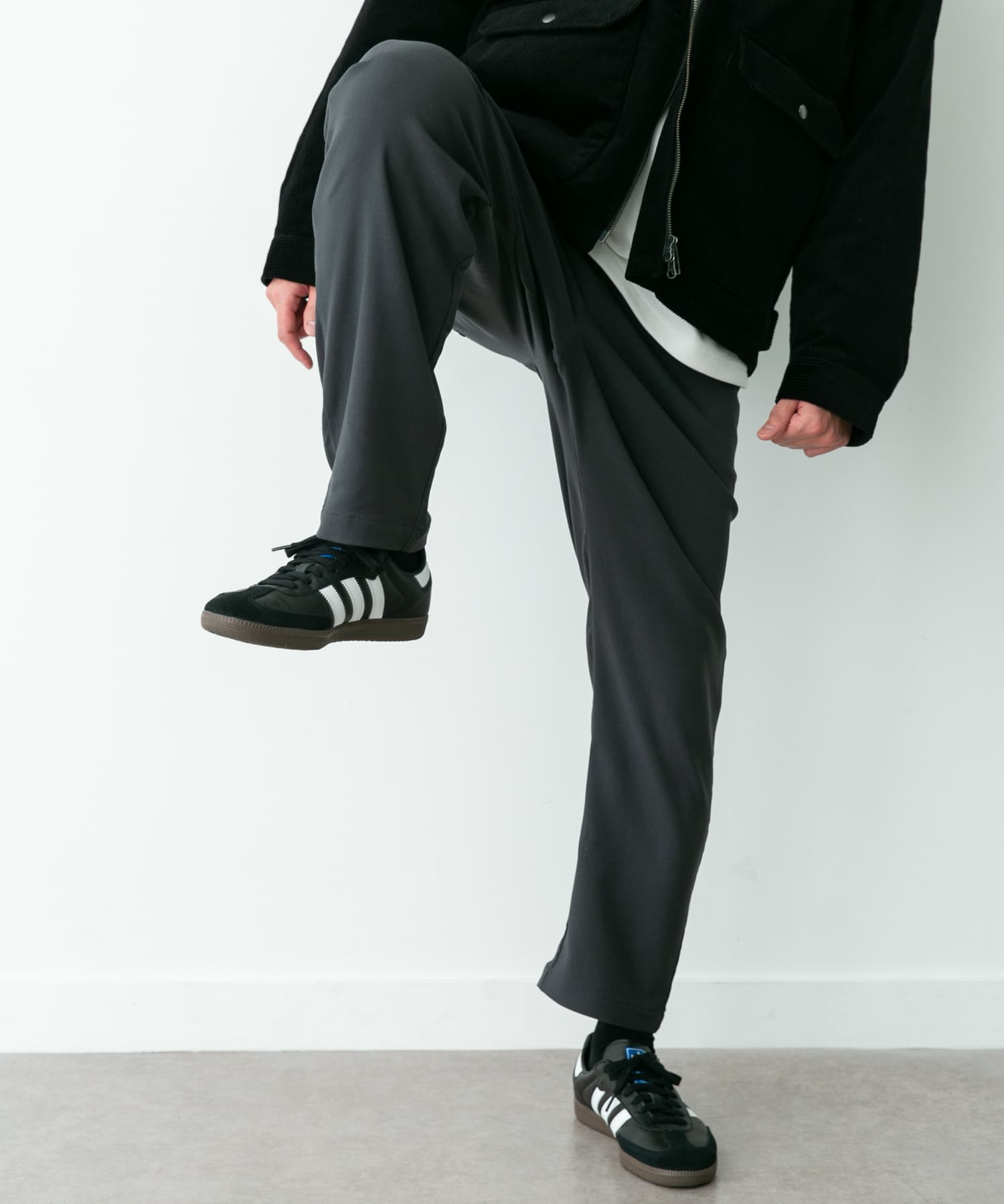 身長：180cm 体重 : 60kg サイズ：L