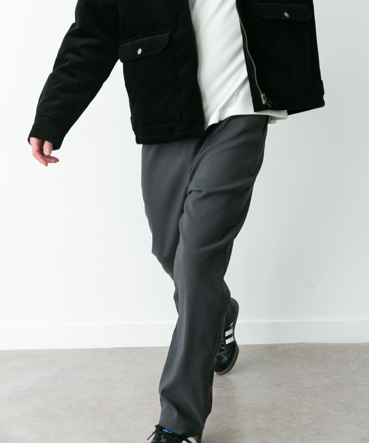 身長：180cm 体重 : 60kg サイズ：L