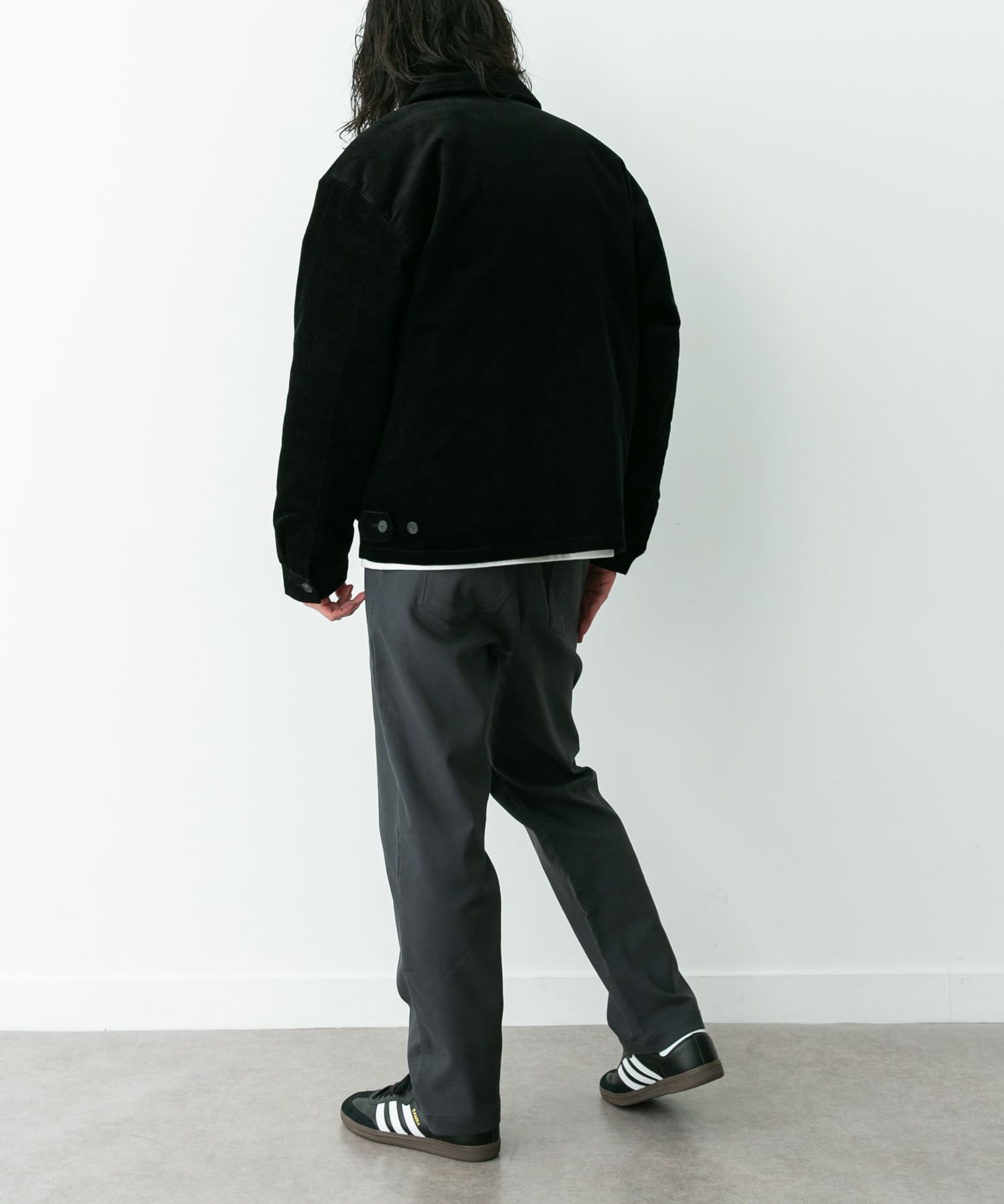 身長：180cm 体重 : 60kg サイズ：L