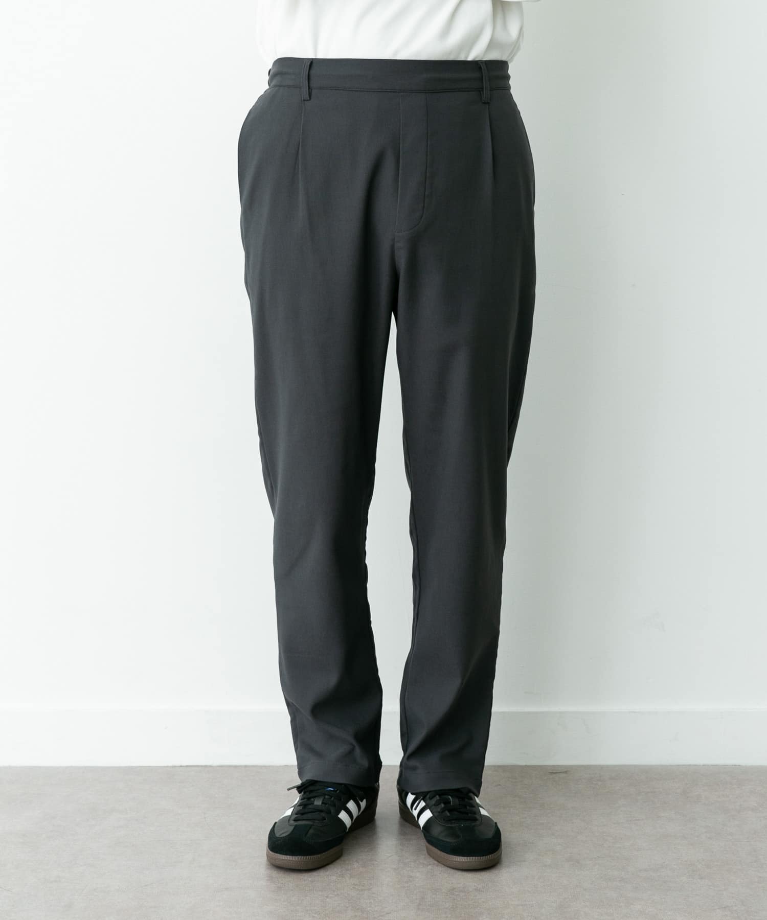 身長：180cm 体重 : 60kg サイズ：L