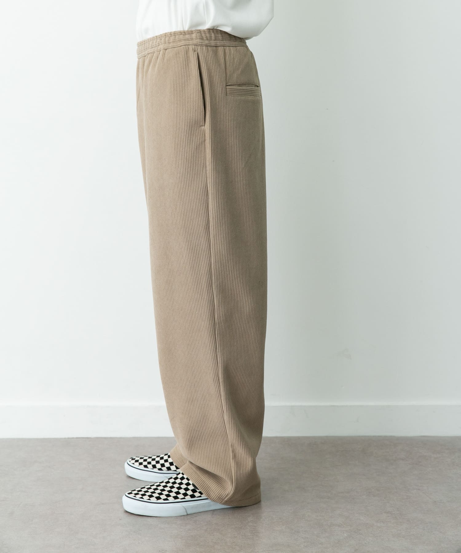 身長：180cm 体重 : 60kg サイズ：L