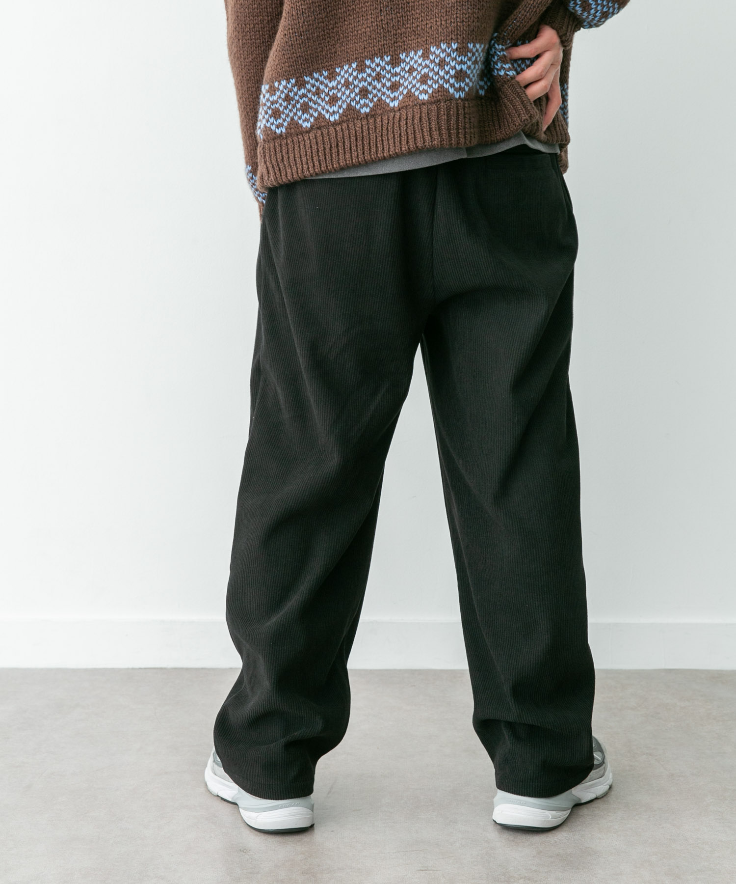 身長：180cm 体重 : 60kg サイズ：L