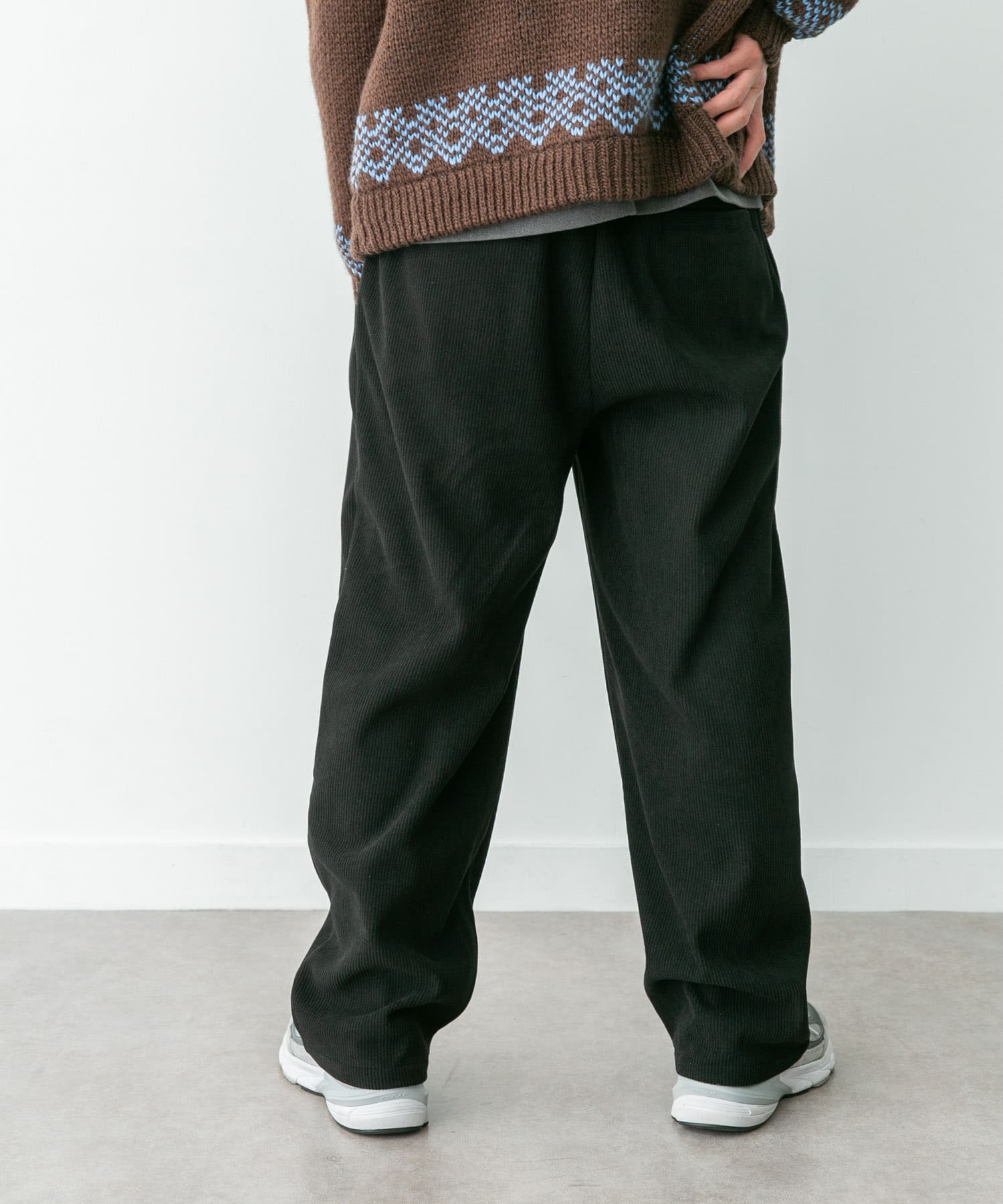 身長：180cm 体重 : 60kg サイズ：L