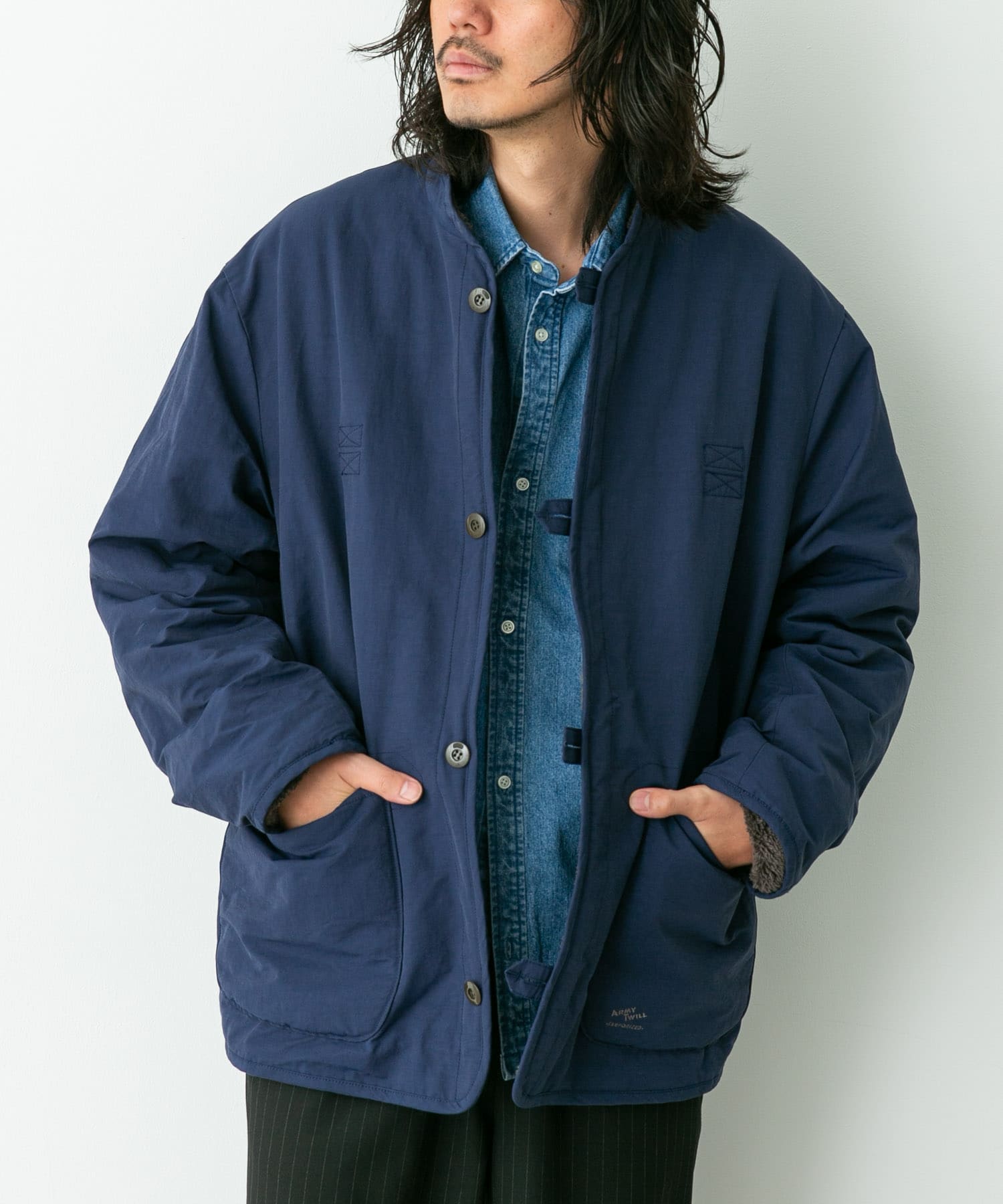 身長 : 180cm 体重 : 60kg サイズ : L