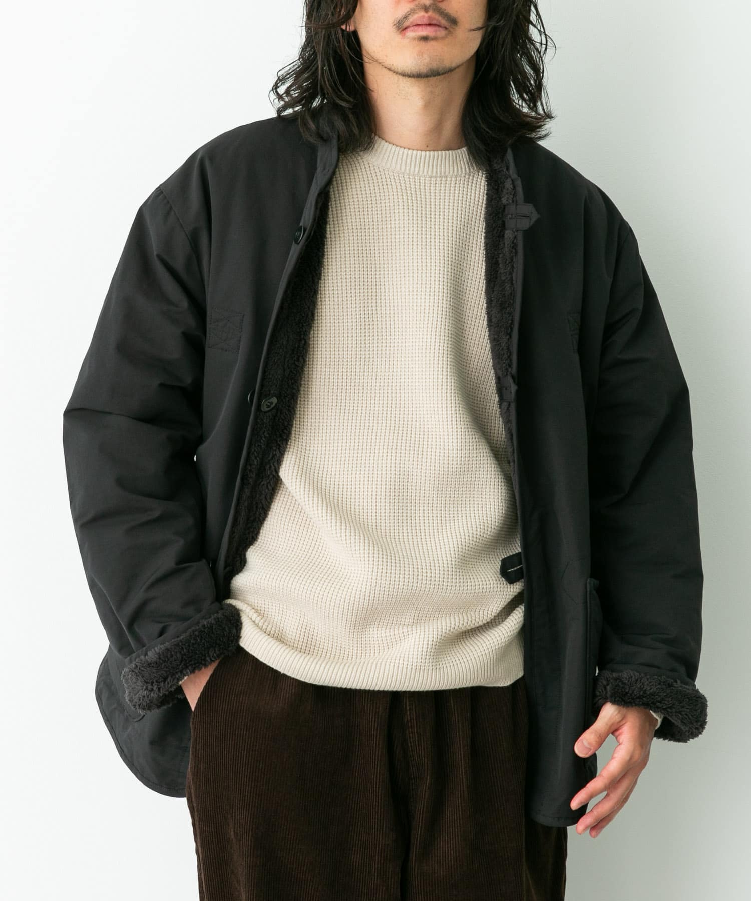 身長 : 180cm 体重 : 60kg サイズ : L