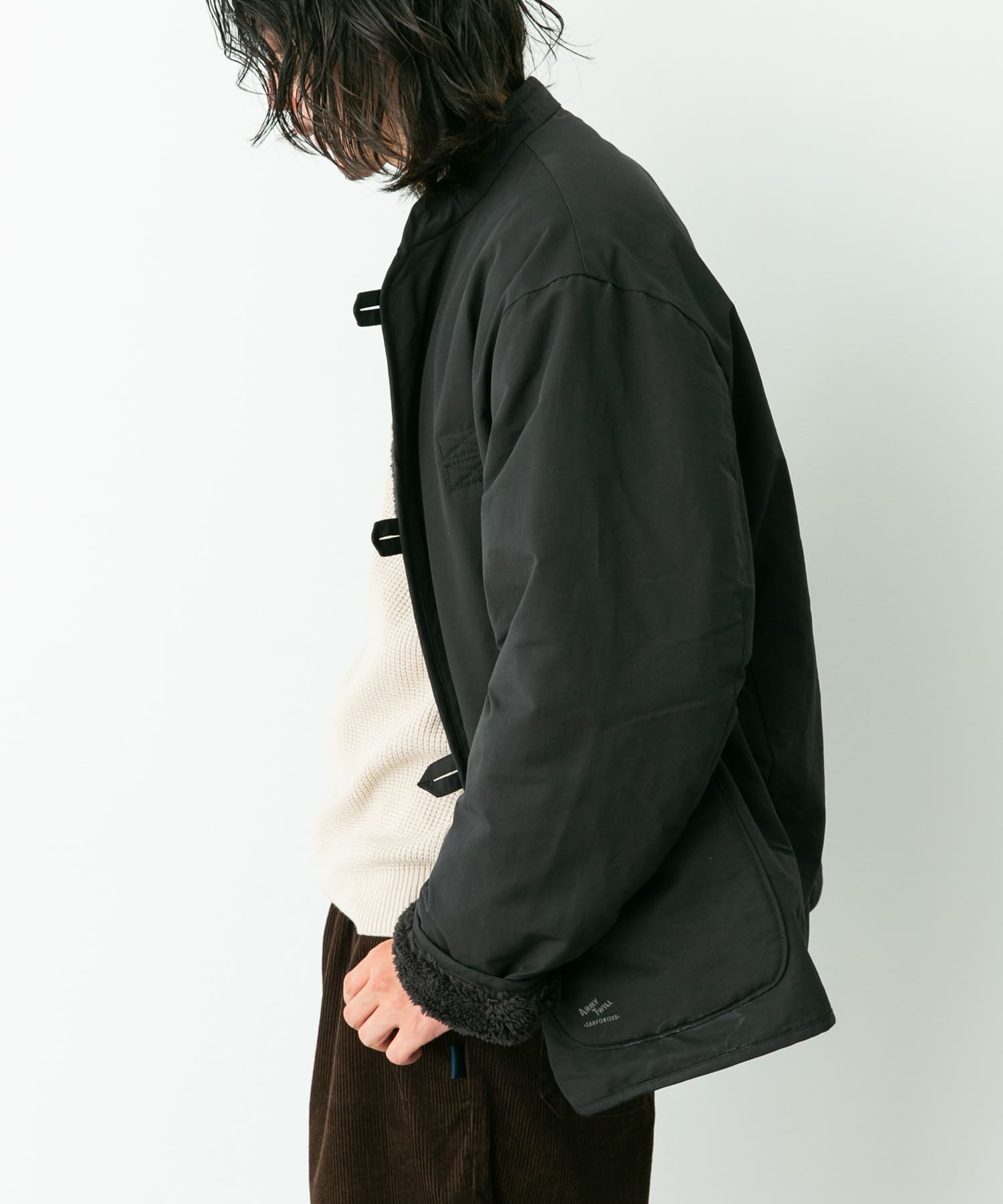 身長：180cm 体重：60kg サイズ：L