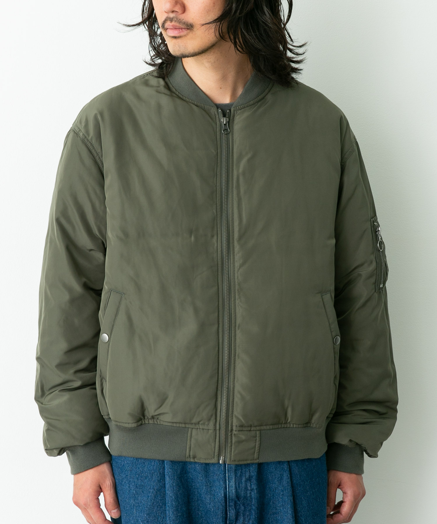 身長：180cm 体重：60kg サイズ：L