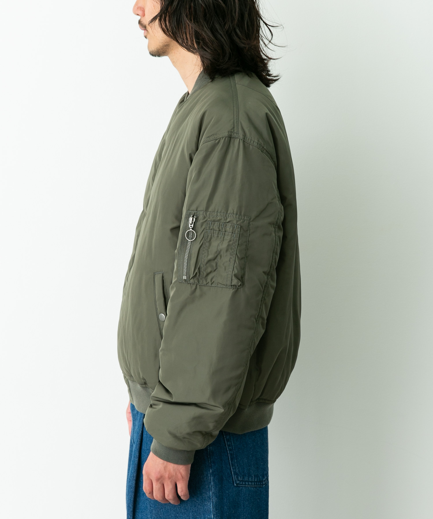 身長：180cm 体重：60kg サイズ：L