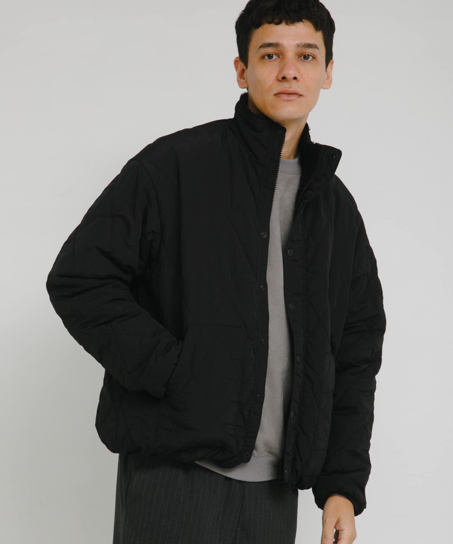 リバーシブルスタンドブルゾン