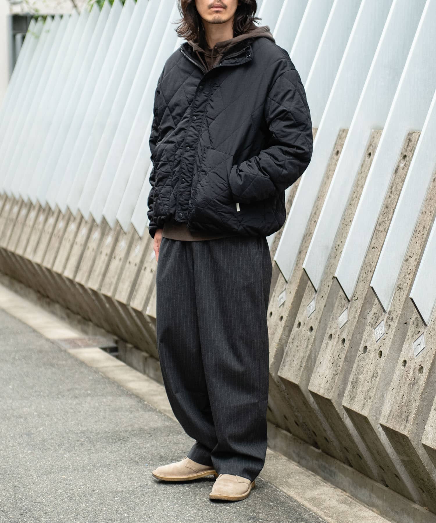 ブラック