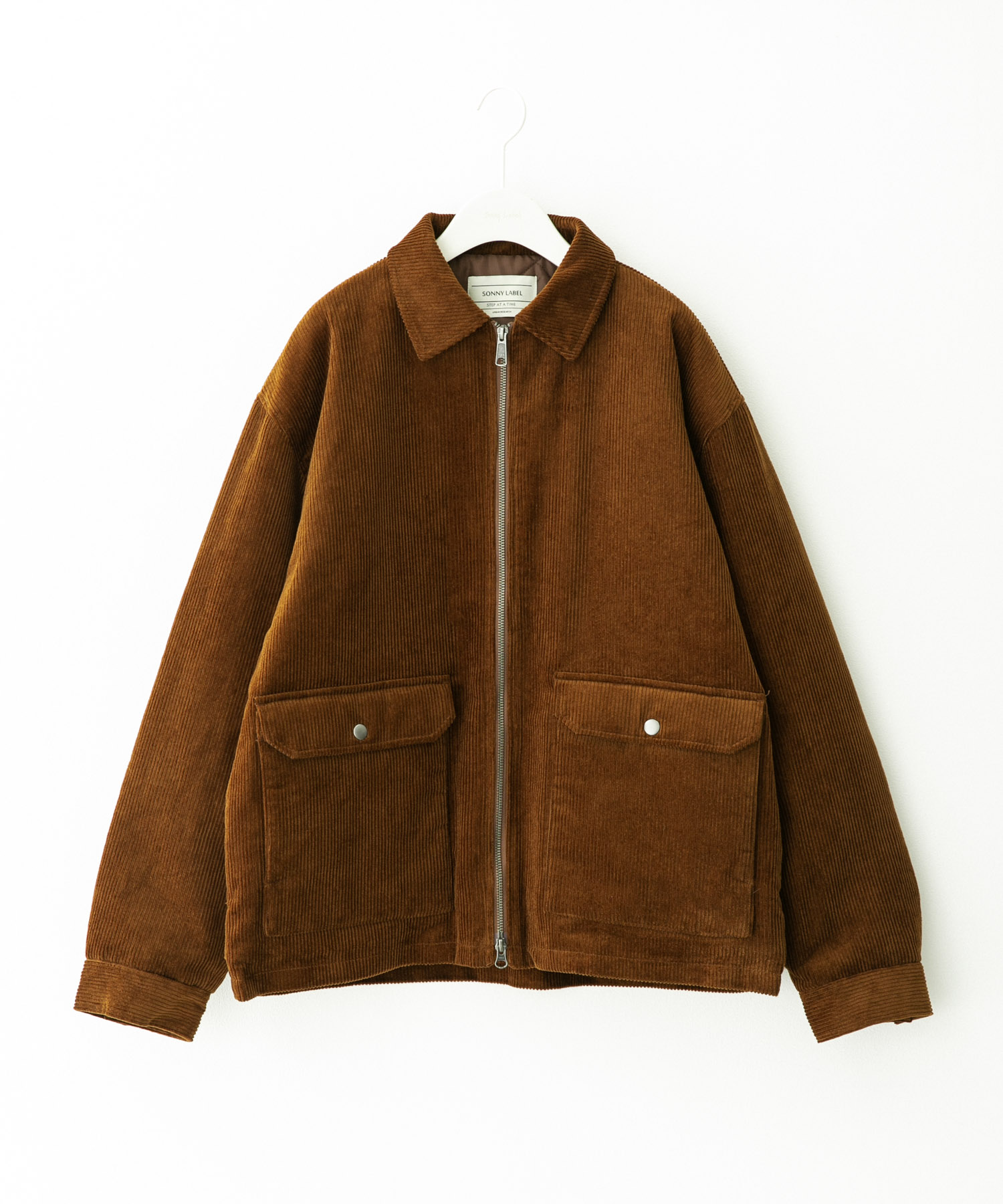 パデッドショートジップブルゾン