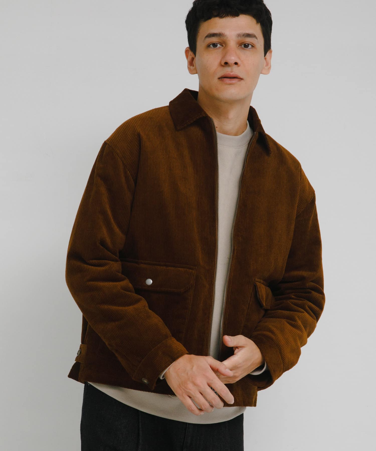 パデッドショートジップブルゾン