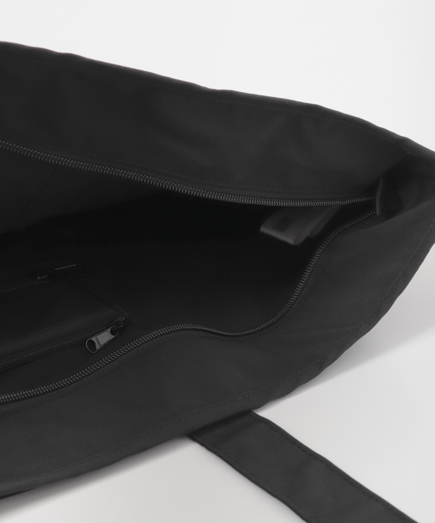 OOPS　トートバッグ BLACK one