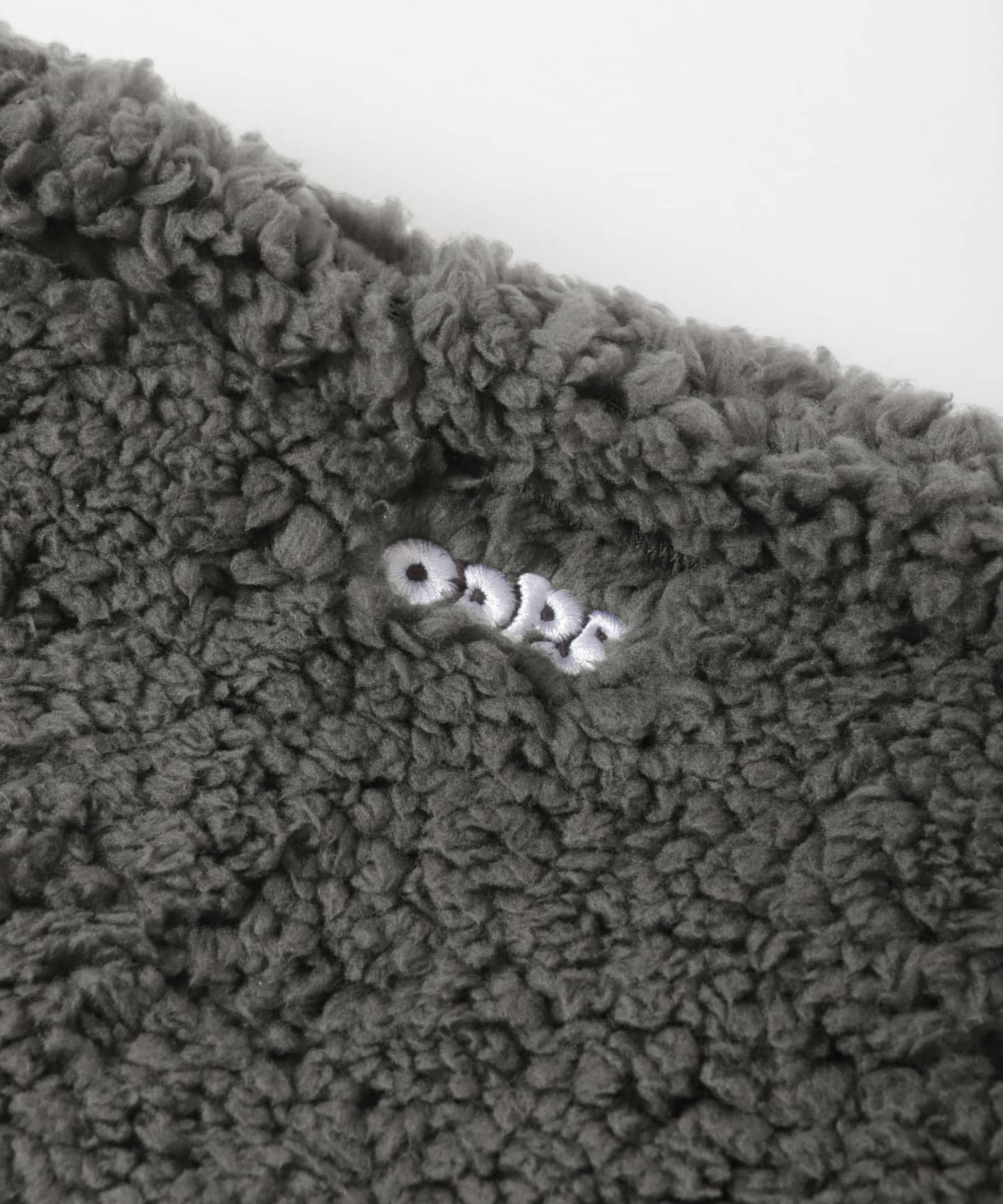 OOPS　ボアネックウォーマー チャコール One