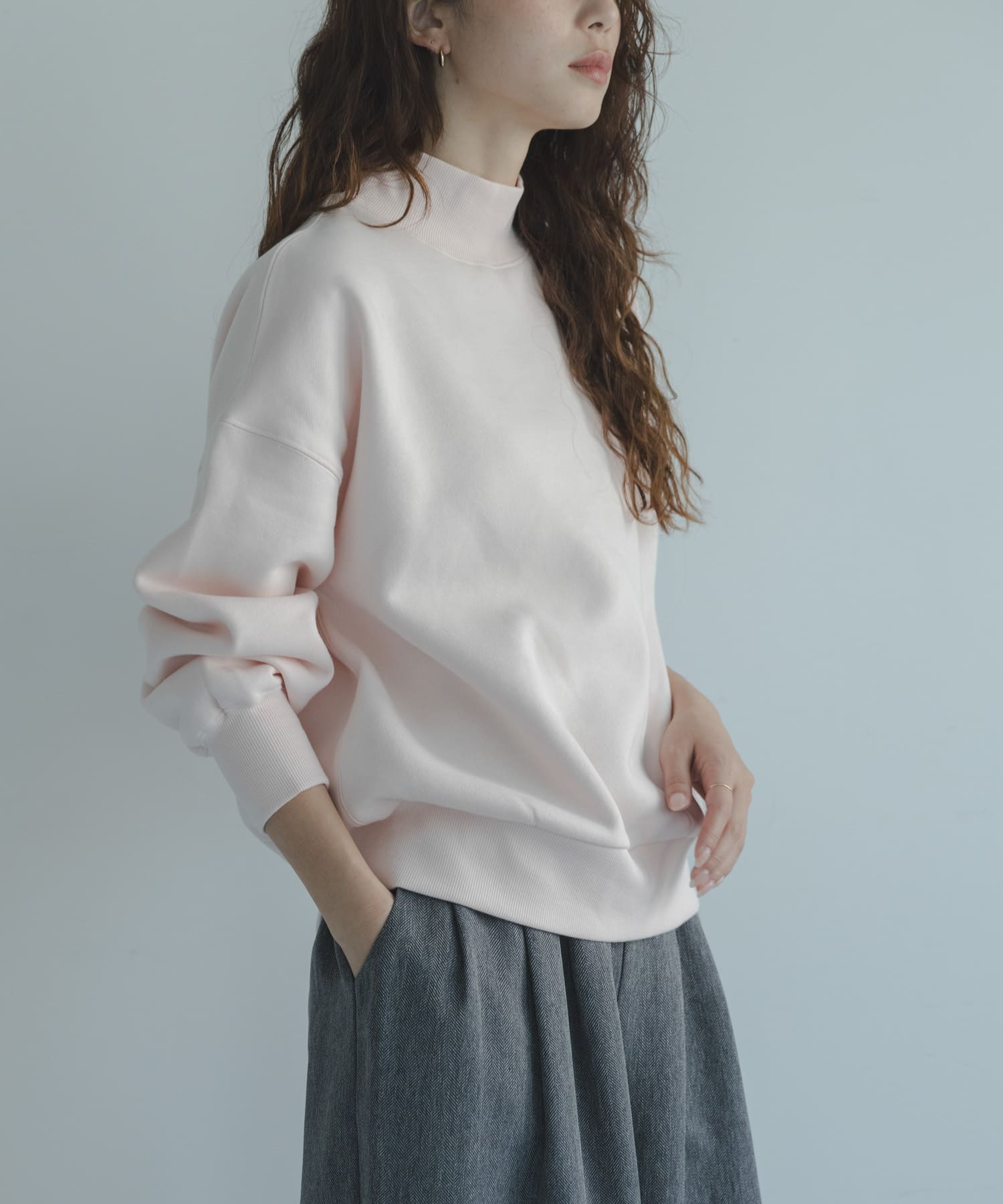 『UR TECH』モックネックスウェット