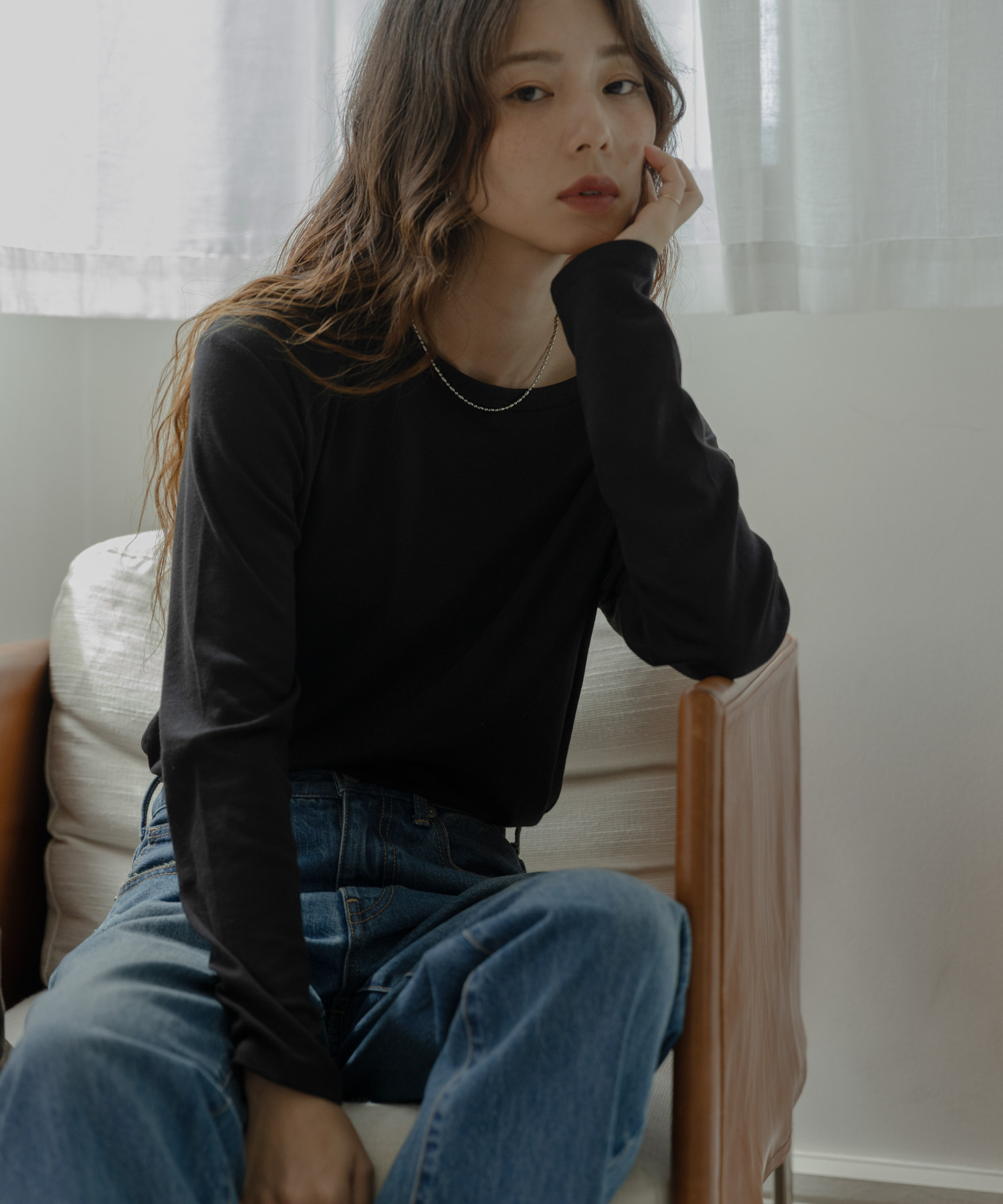 『UR TECH』蓄熱ベーシックロングTシャツ