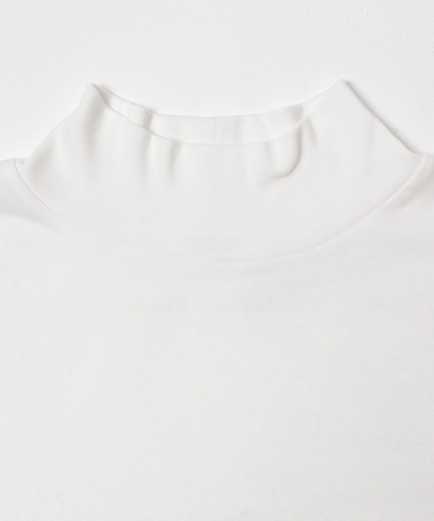 『UR TECH』蓄熱ハイネックプルオーバー オフ Free