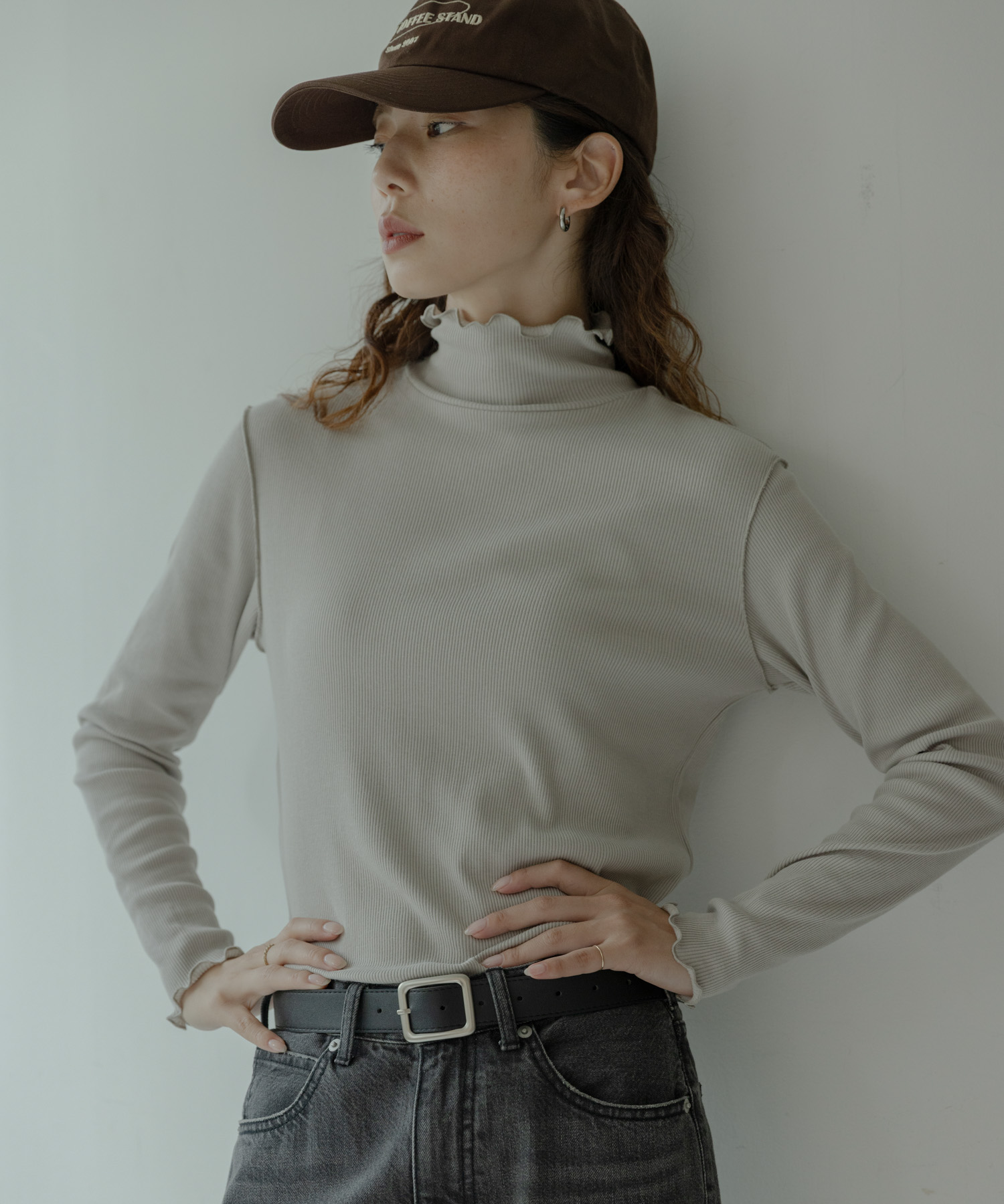 『UR TECH』蓄熱ハイネックメロウプルオーバー