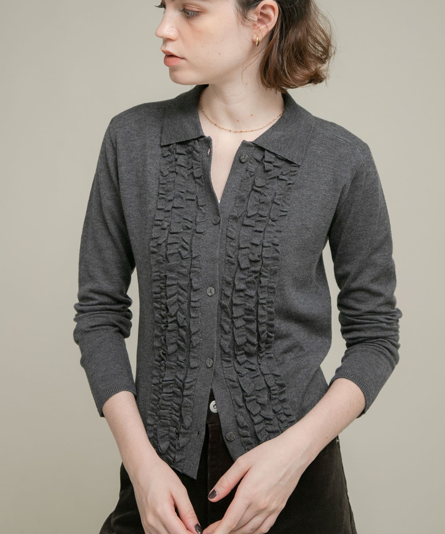 シルク混フリルニットシャツ