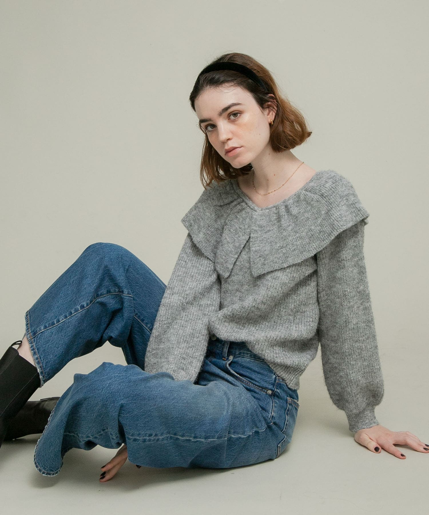 美品☆ボーダーズアットバルコニー　グレー　フリル　ニット WEB限定』フリルカラーアゼニット(Free グレー): トップス｜URBAN