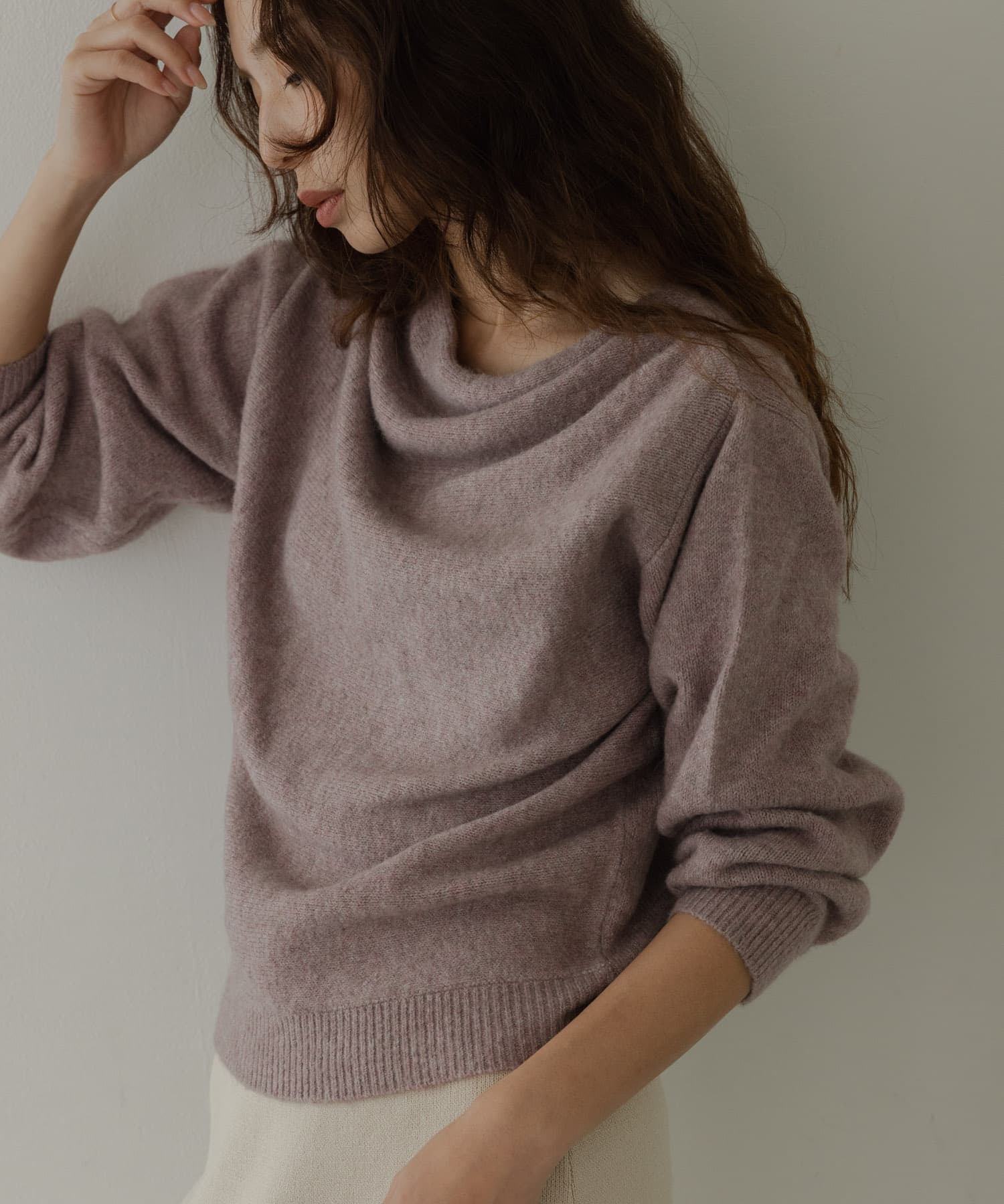 ピンクベージュ