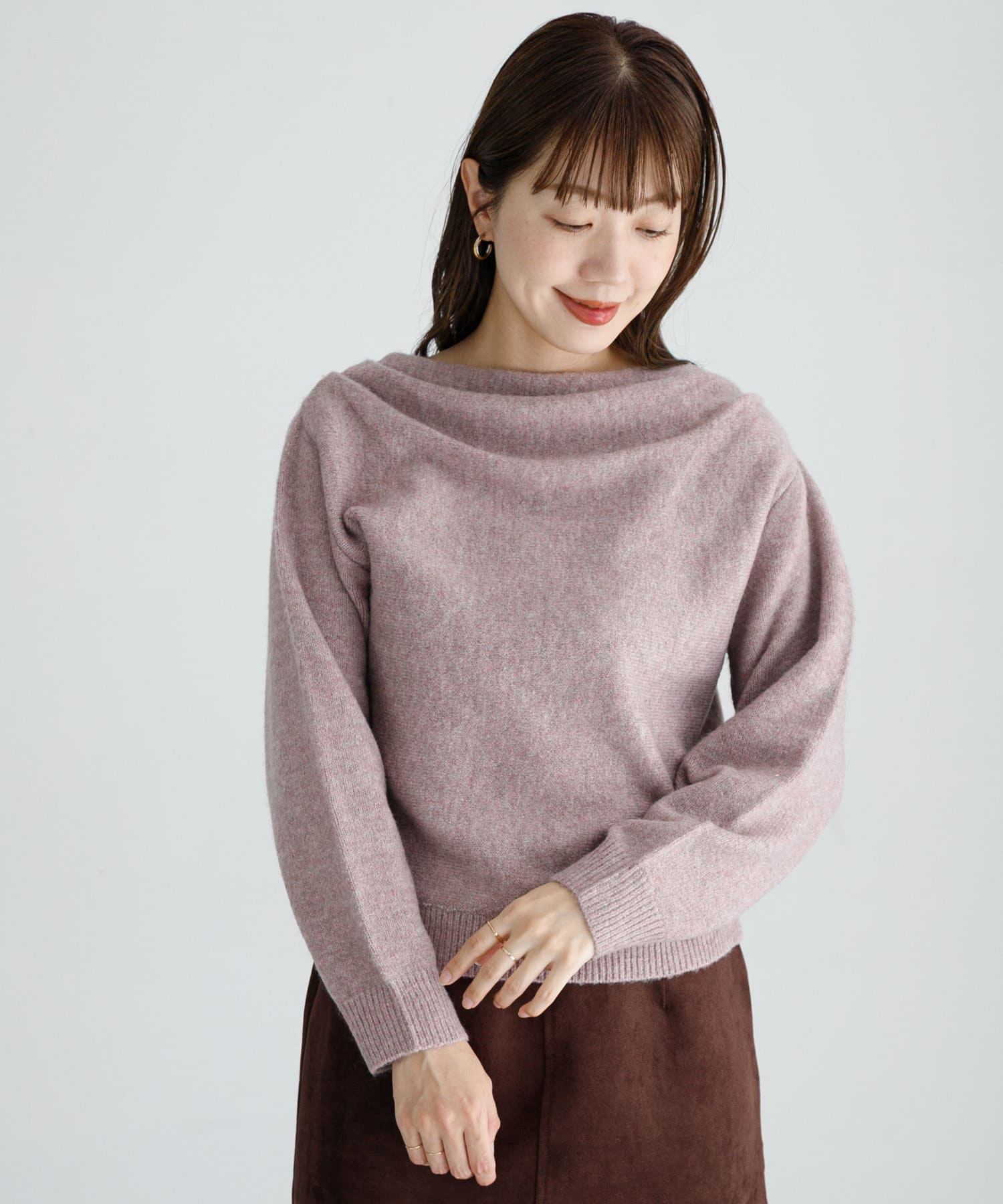 ピンクベージュ