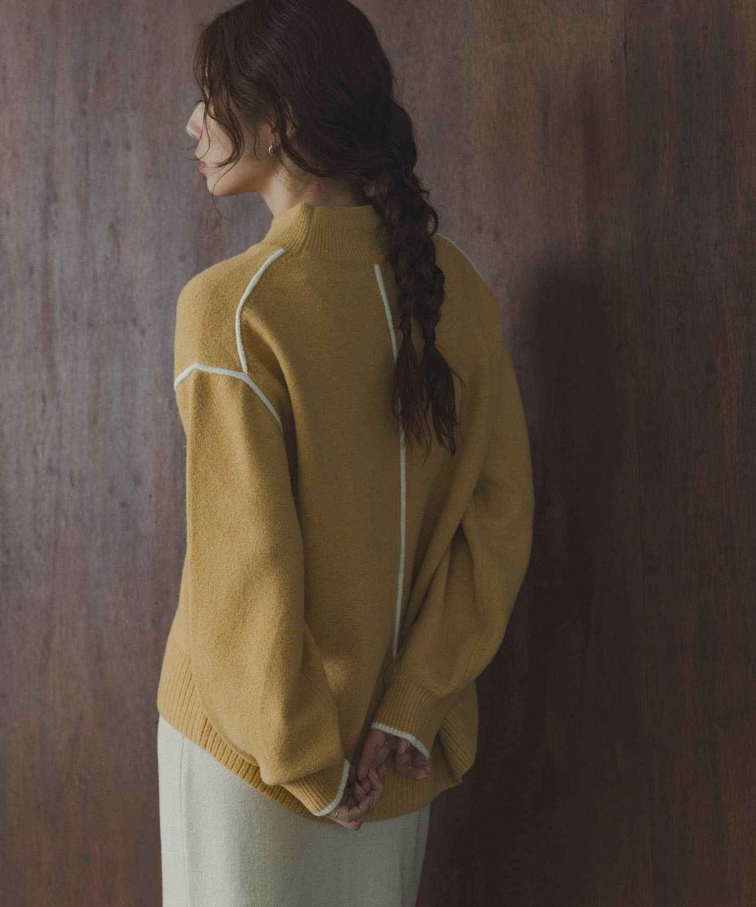 バックラウンドカラーシームニットプルオーバー