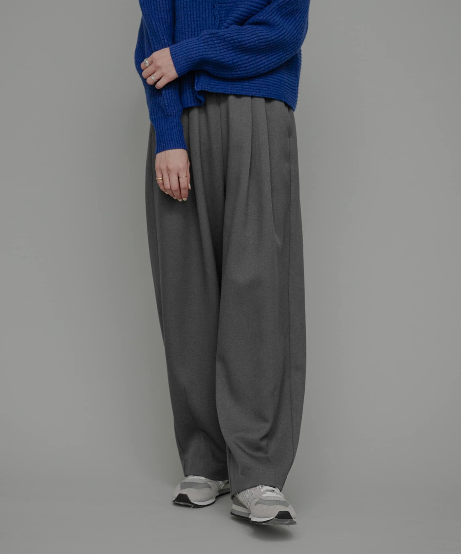 『UR TECH』イージーワイドコクーンパンツ