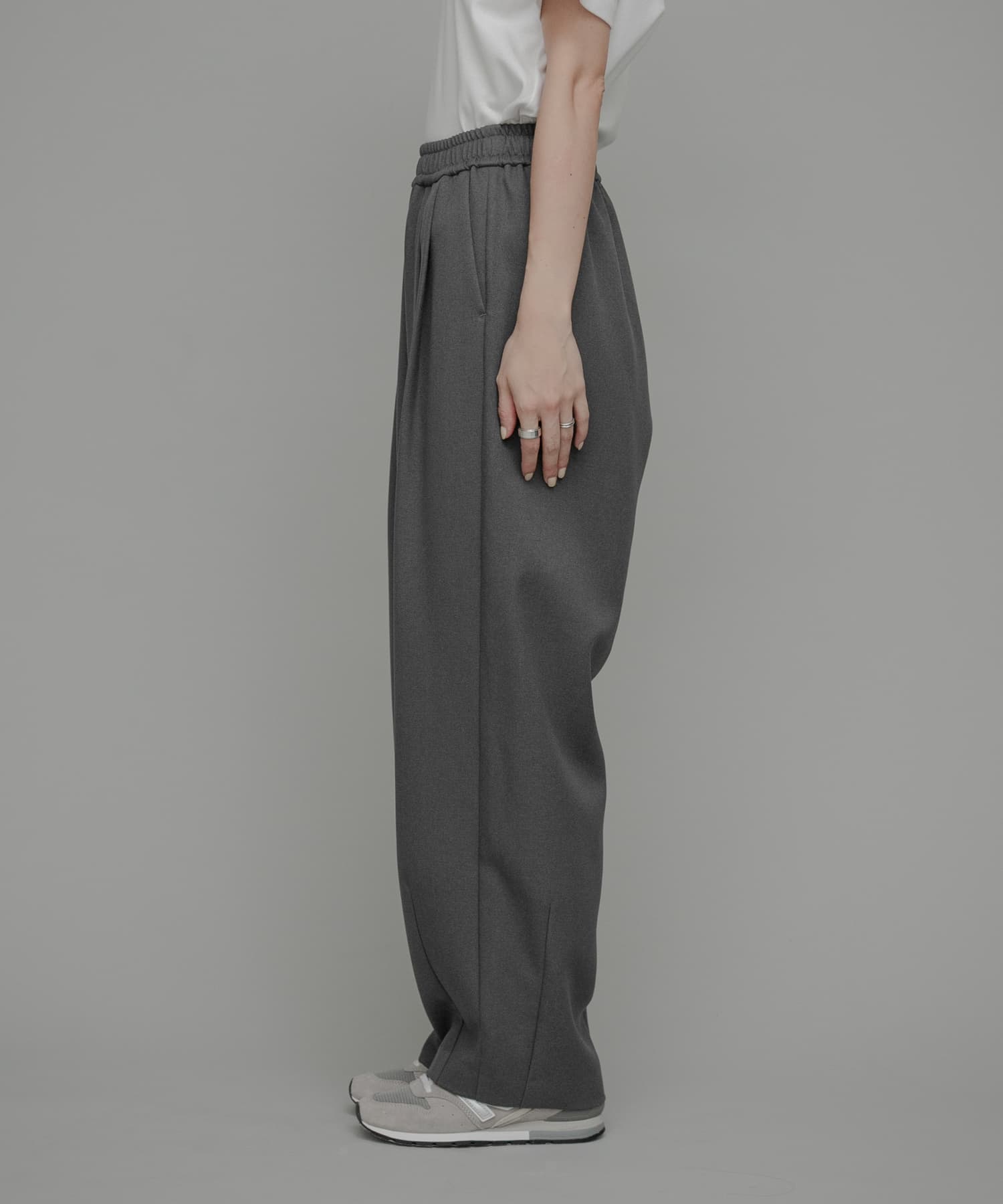 身長：167cm サイズ：38